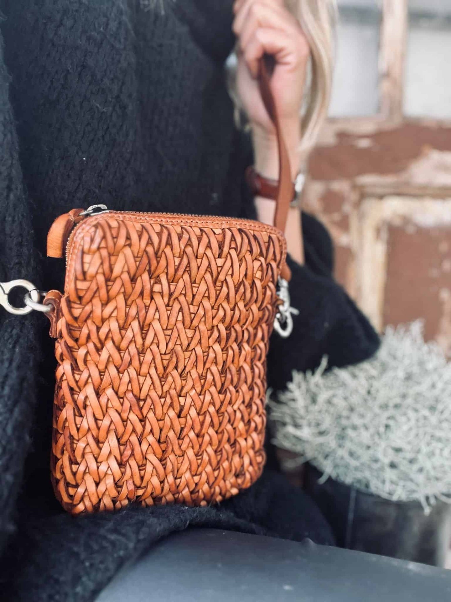 Mobiltaske - ODINA Cognac - VIAMAJA.DK