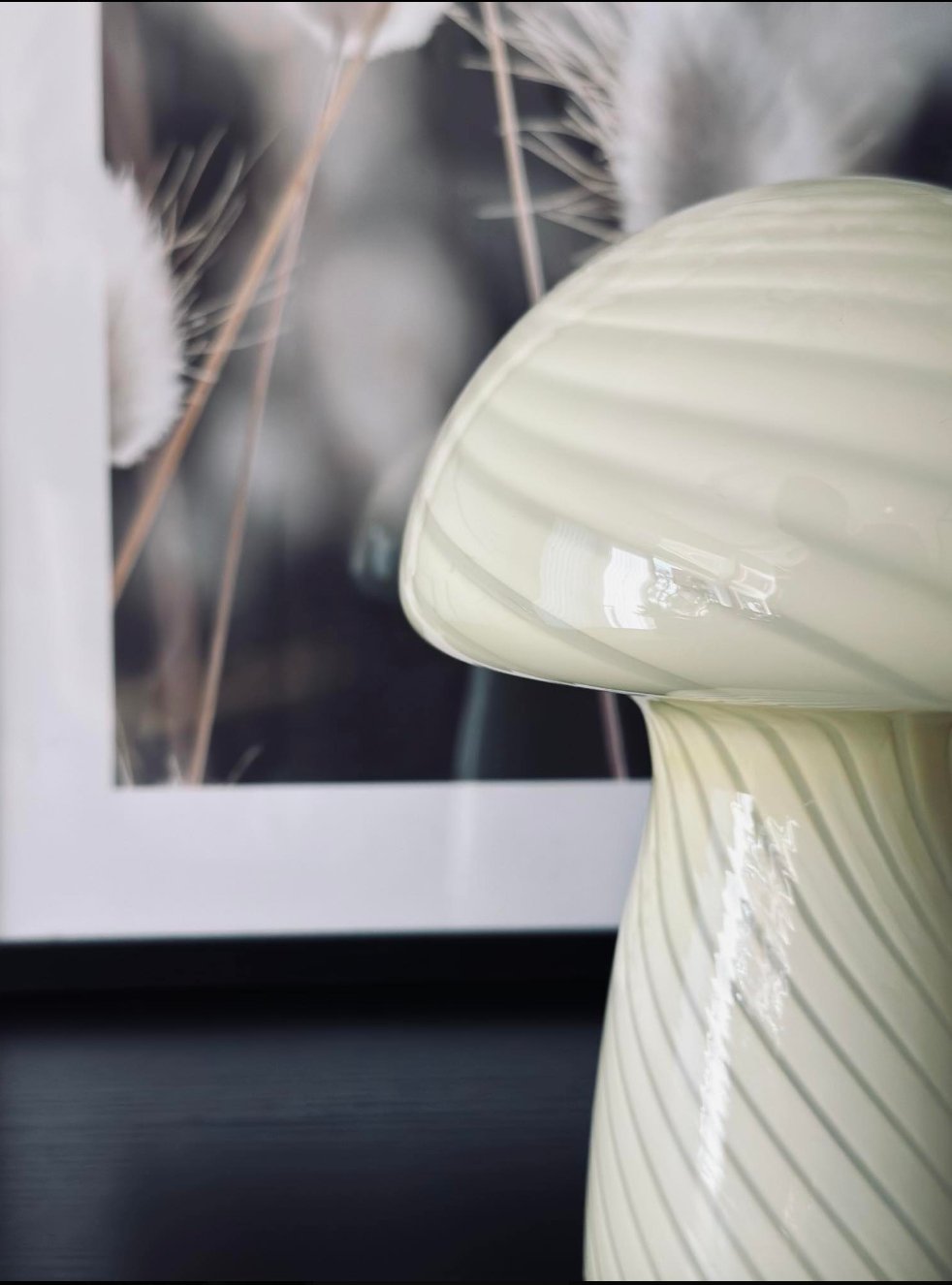 Mushroom bordlampe – Soft Yellow - VIAMAJA.DK