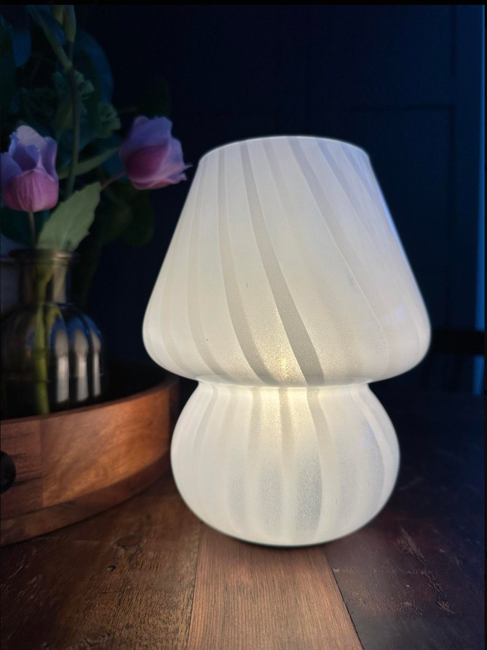 Mushroom bordlampe - White - VIAMAJA.DK