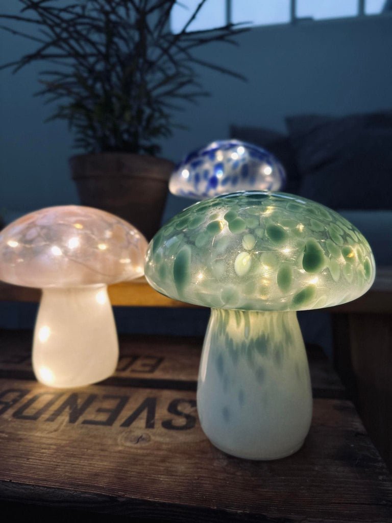 MUSHROOM Lampe m. LED – Grøn mundblæst glas - VIAMAJA