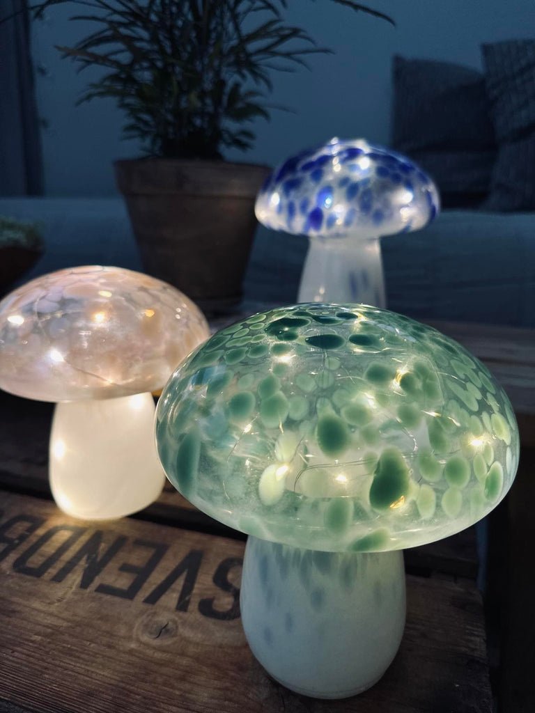 MUSHROOM Lampe m. LED – Grøn mundblæst glas - VIAMAJA