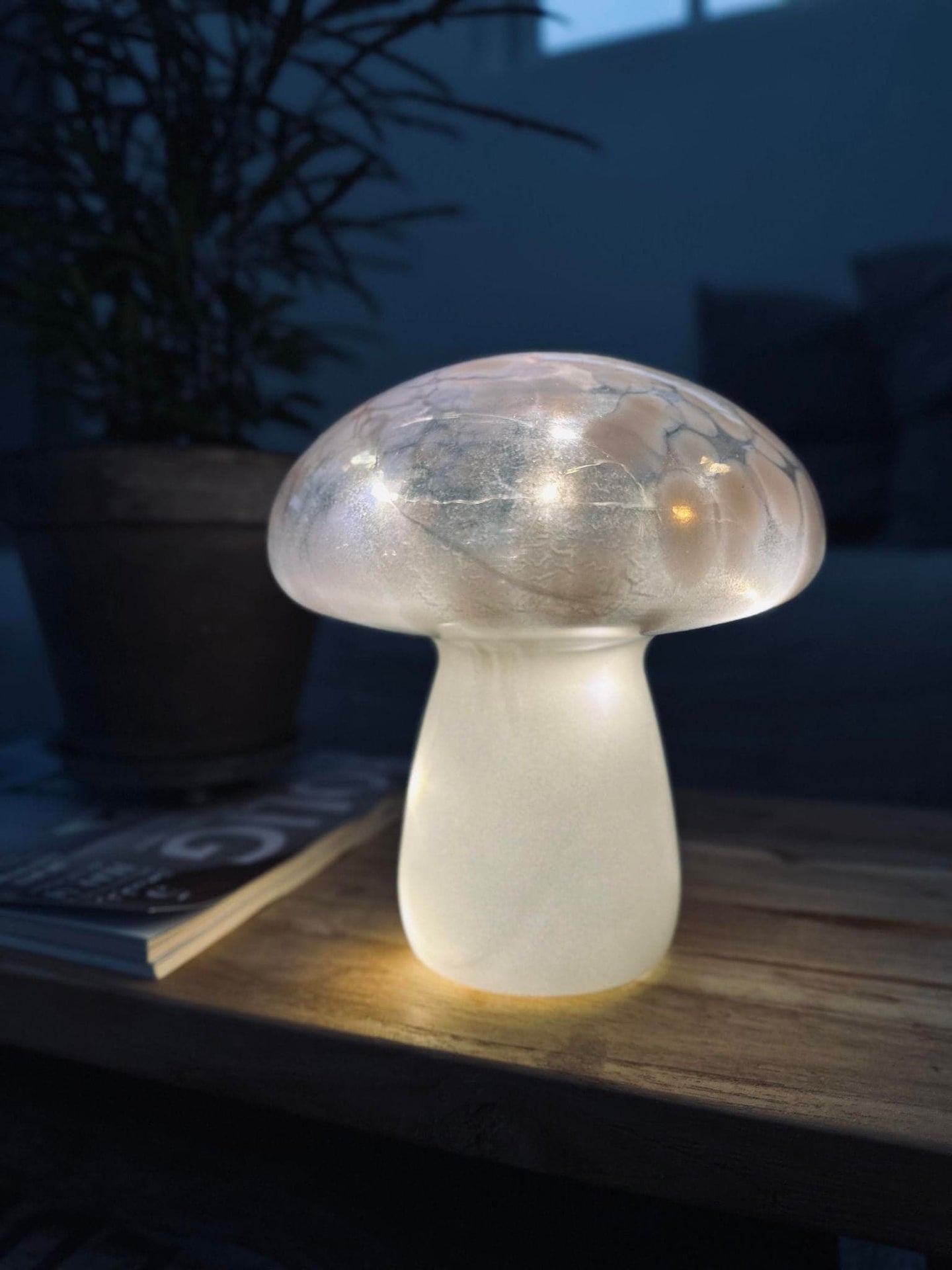 MUSHROOM Lampe m. LED – Rosa mundblæst glas - VIAMAJA.DK