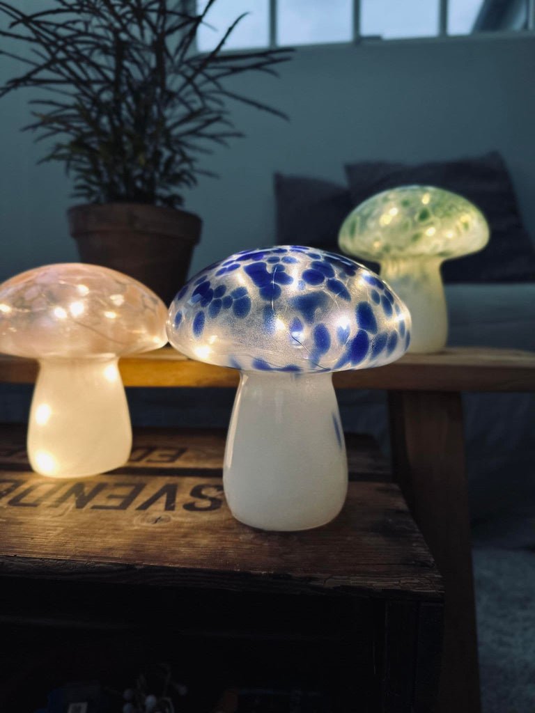 MUSHROOM Lampe m. LED – Royal blue mundblæst glas - VIAMAJA