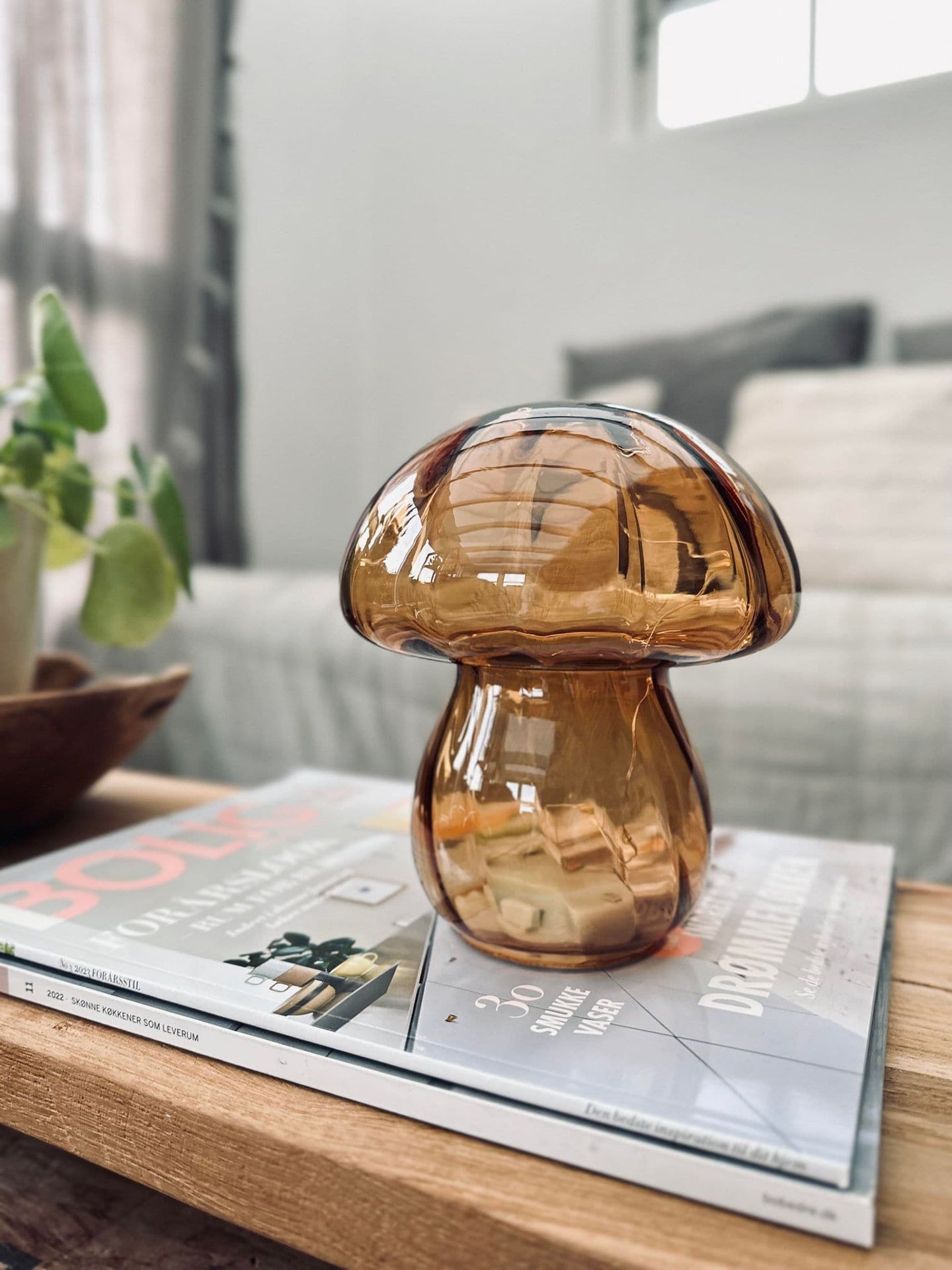 MUSHROOM Lampe med LED 15cm – Lys brun - VIAMAJA.DK