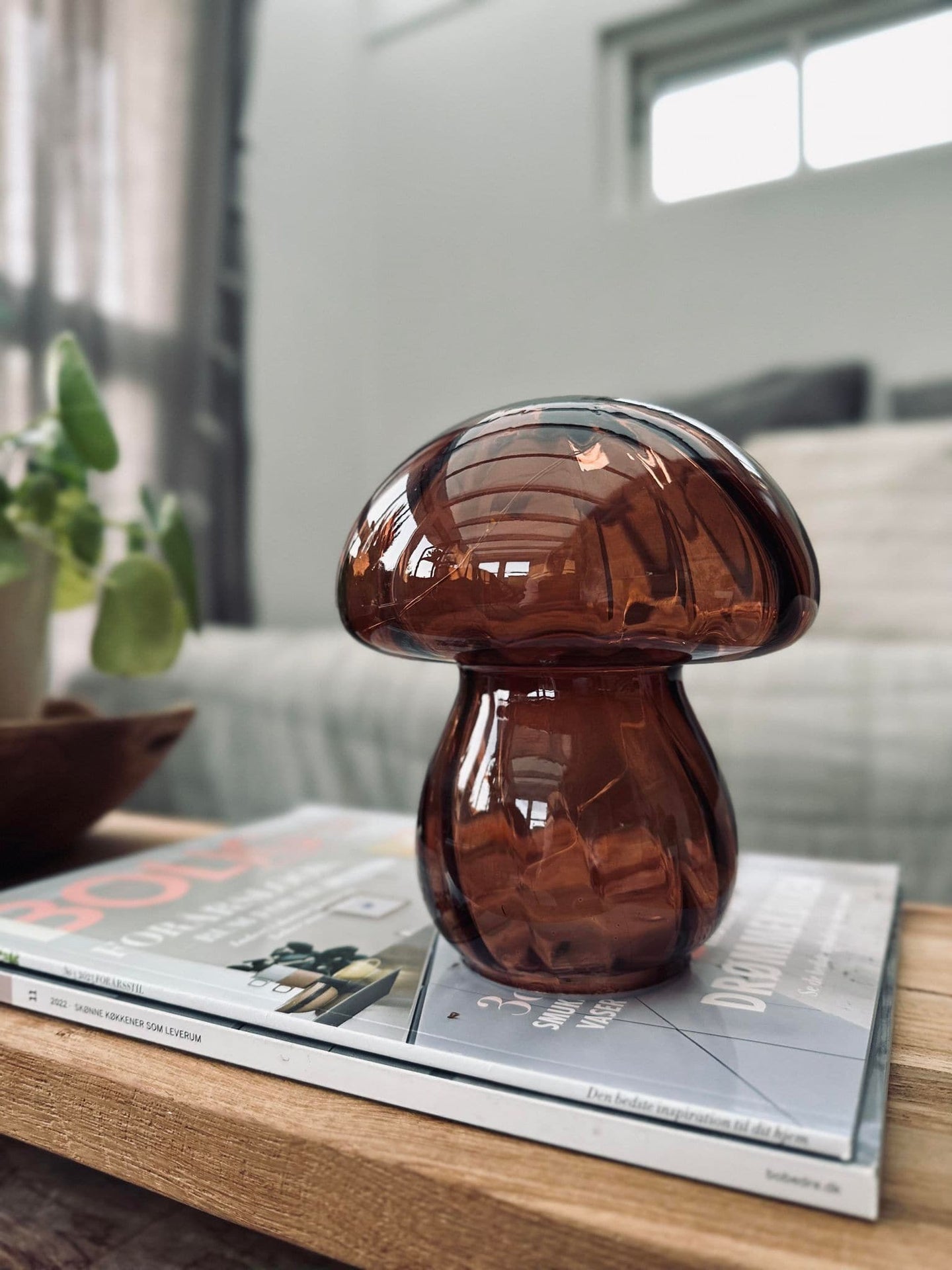 MUSHROOM Lampe med LED 15cm – Mørk brun - VIAMAJA.DK