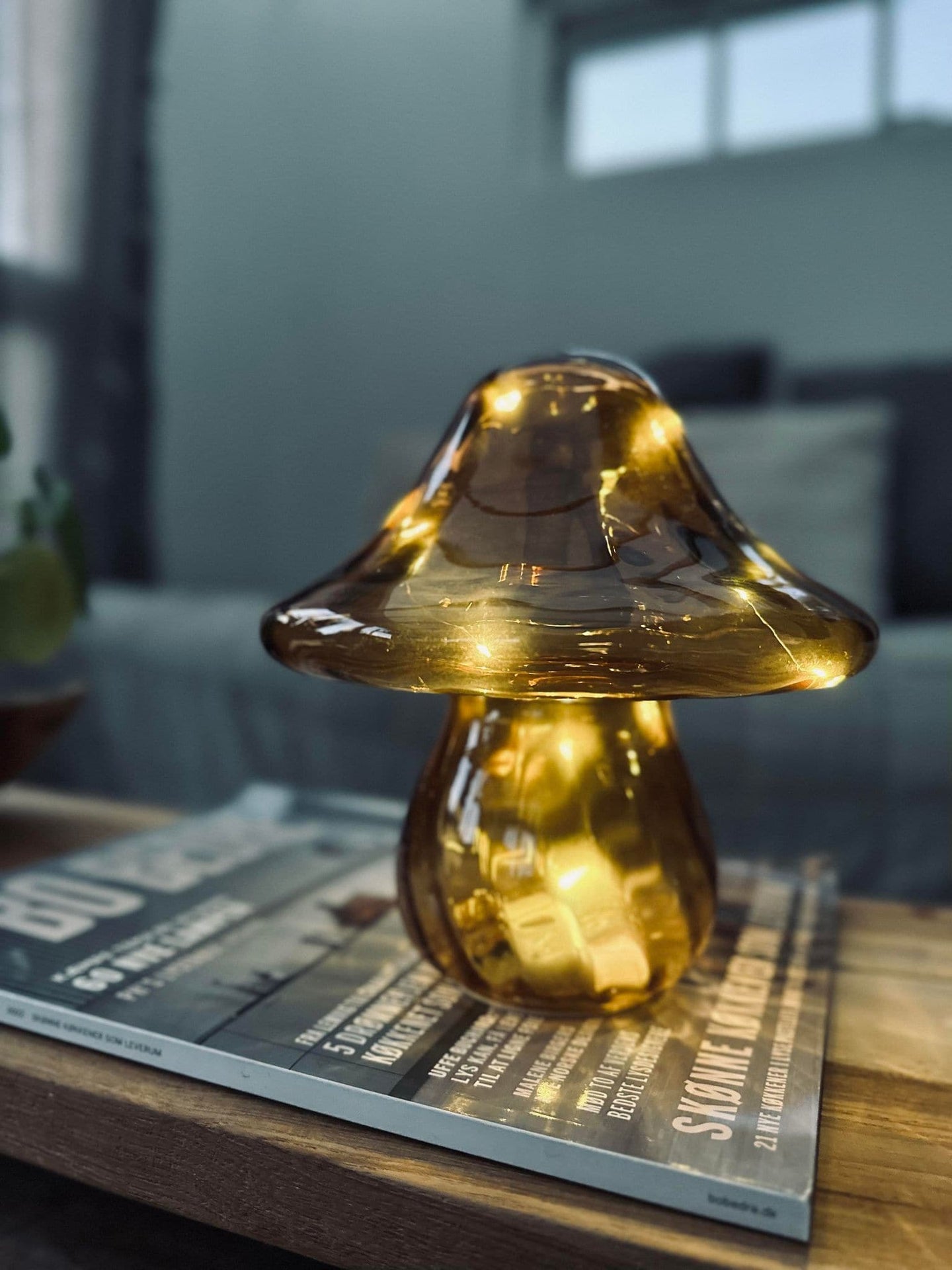 MUSHROOM Lampe med LED 18cm – Lys brun - VIAMAJA.DK