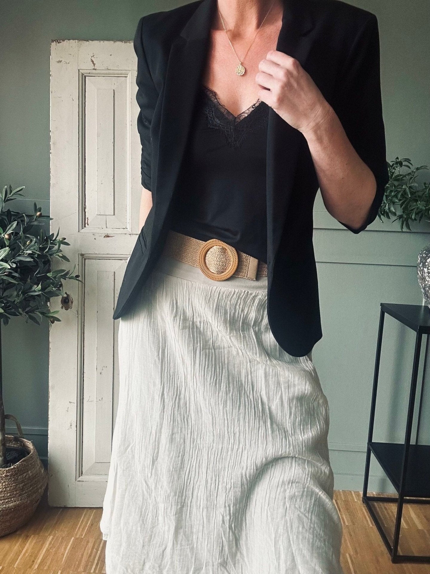 Nederdel m. Bælte – Beige S/M - VIAMAJA.DK