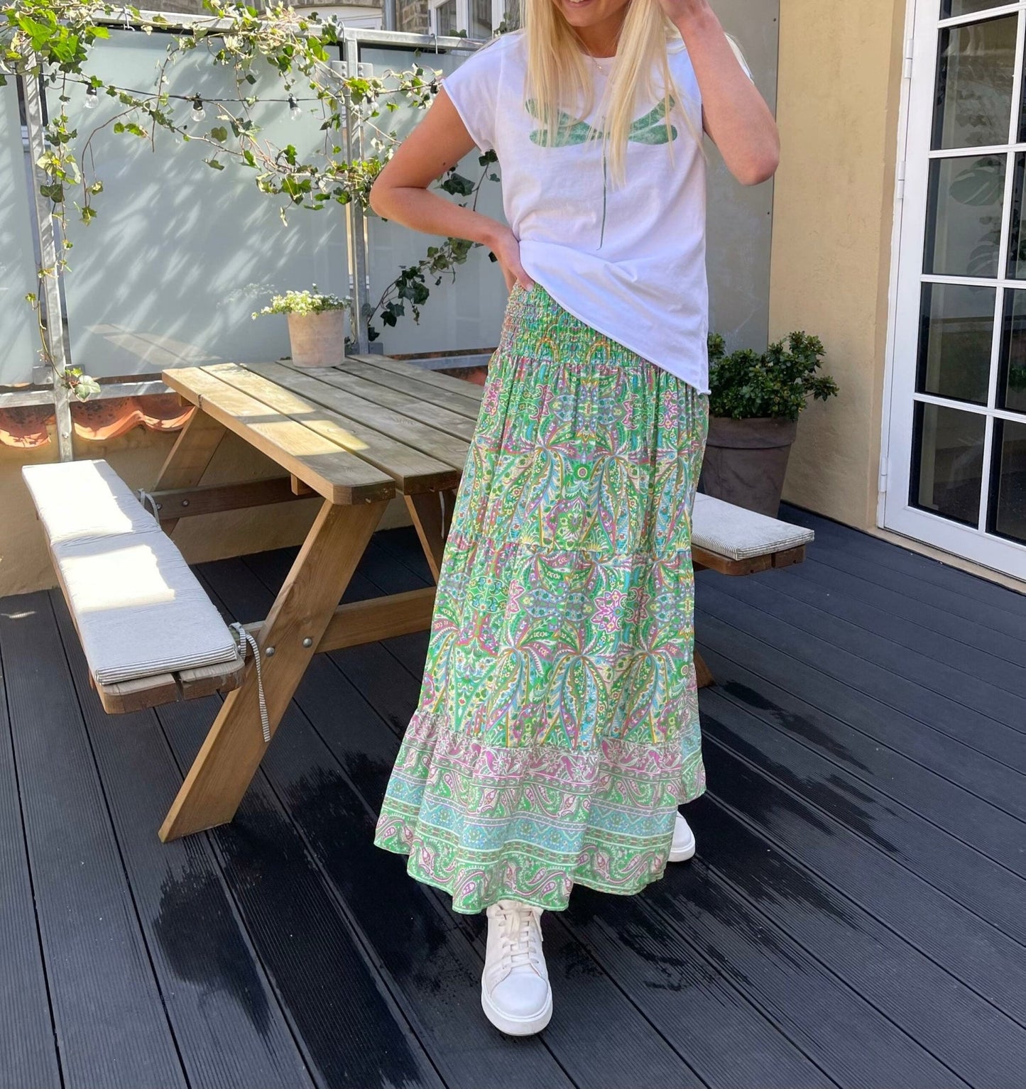 Nederdel med smock - Green Princess - VIAMAJA.DK