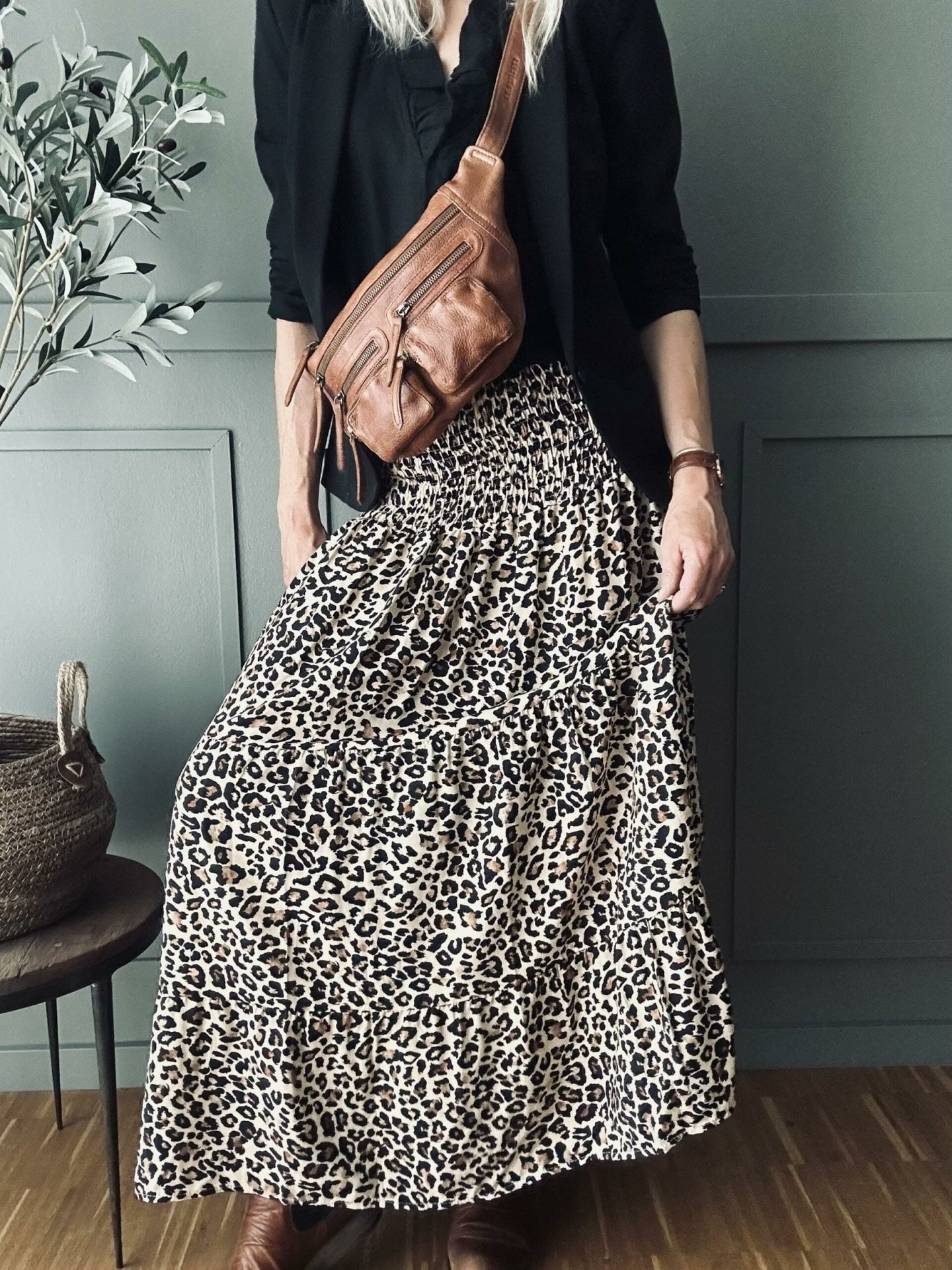 Nederdel med smock – Leopard - VIAMAJA.DK