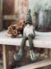 Tomte i velour med långa ben - Grön 22 cm