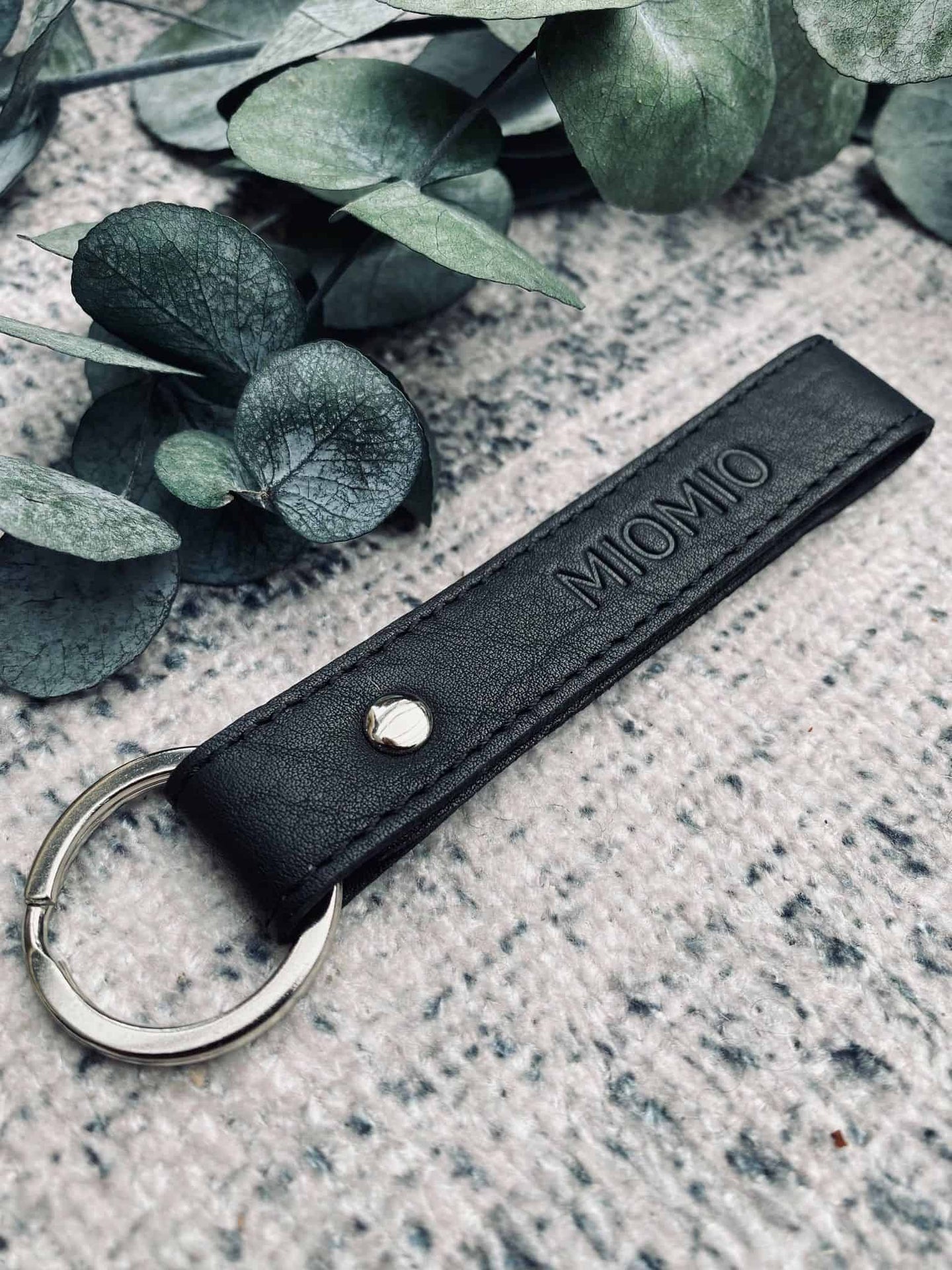 Nøglering MIOMIO - Sort læder - VIAMAJA.DK