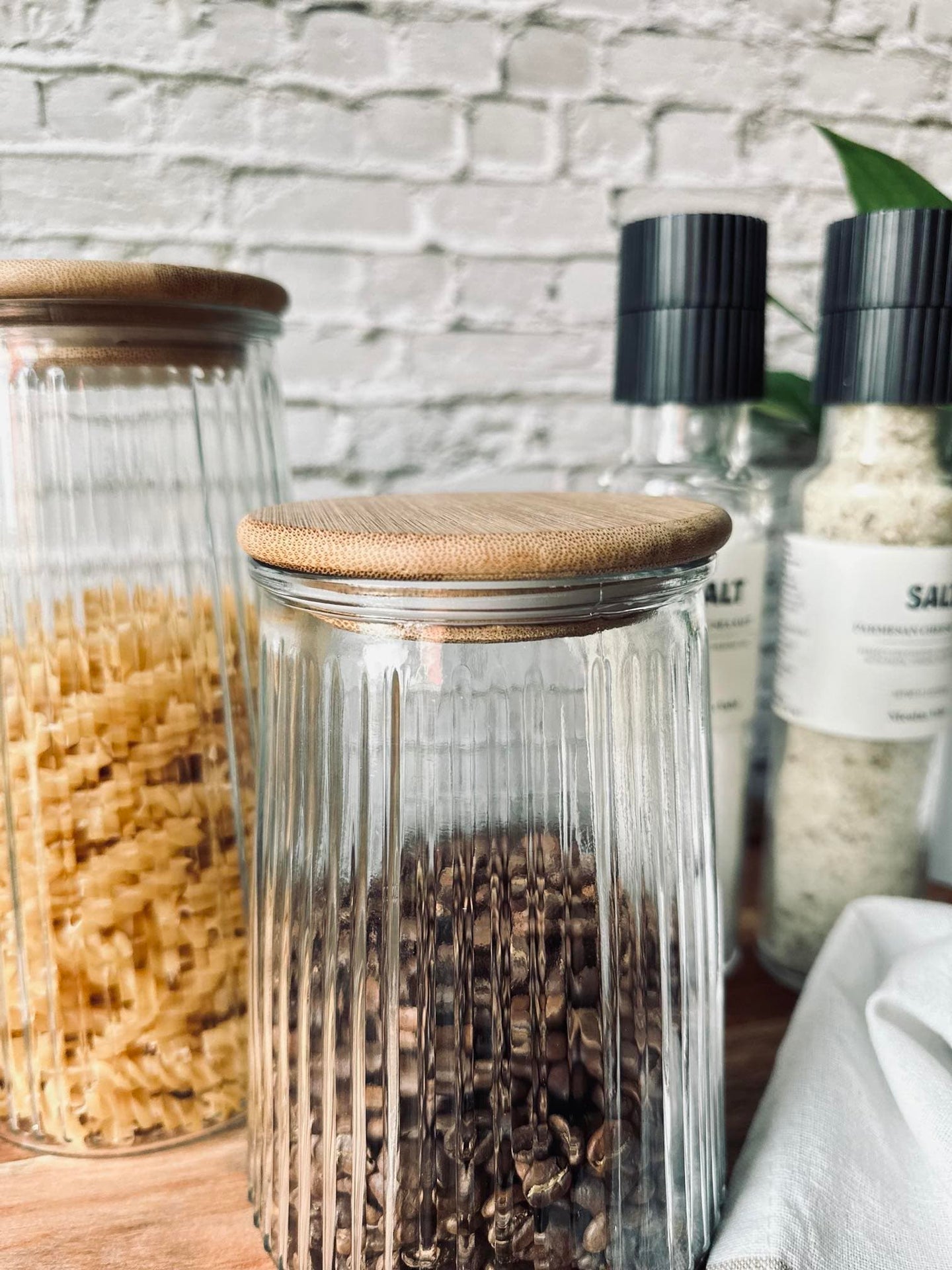 Opbevaringsglas med trælåg 1000ml - VIAMAJA.DK