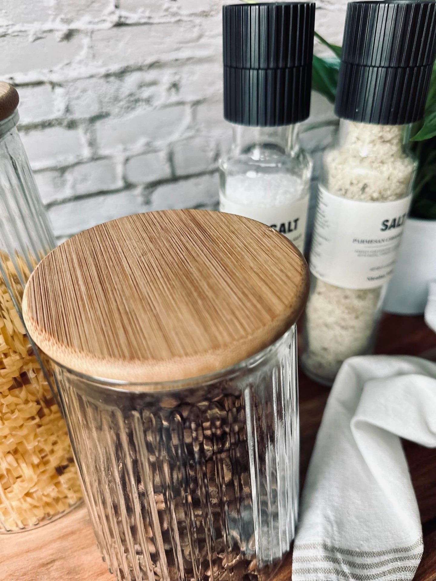 Opbevaringsglas med trælåg 1000ml - VIAMAJA.DK