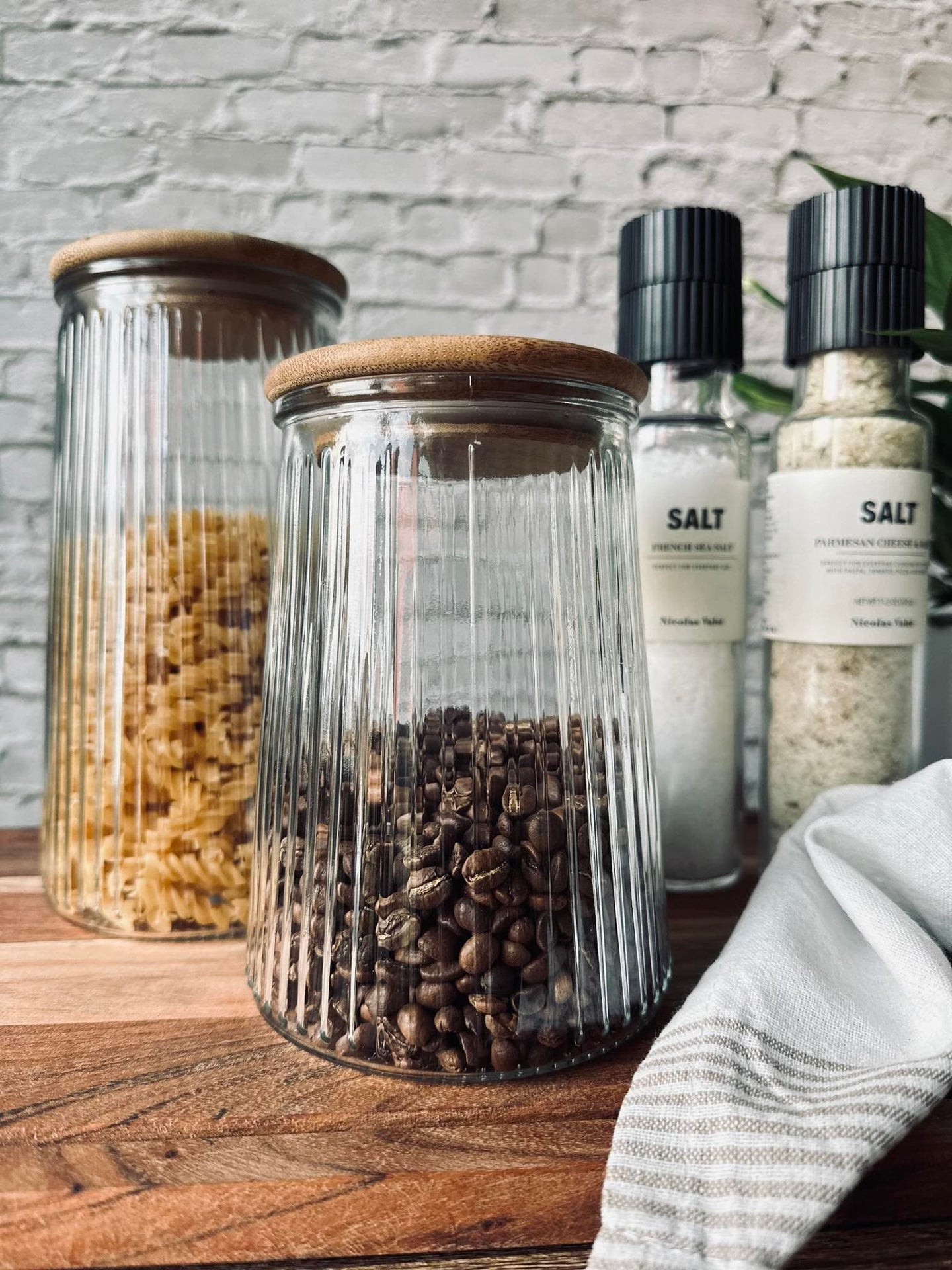 Opbevaringsglas med trælåg 1000ml - VIAMAJA.DK