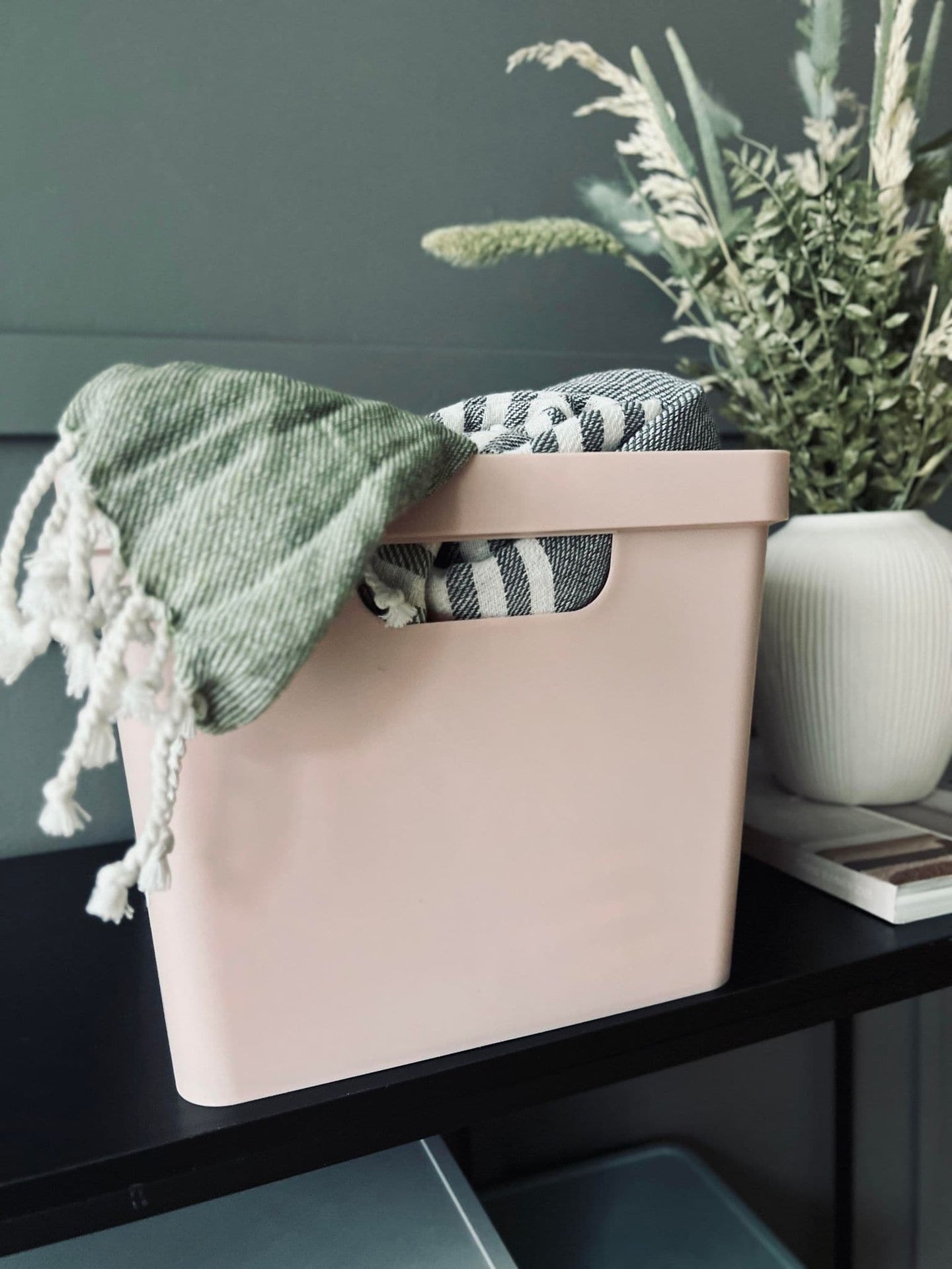 Opbevaringskasse med låg - Rosa - VIAMAJA.DK