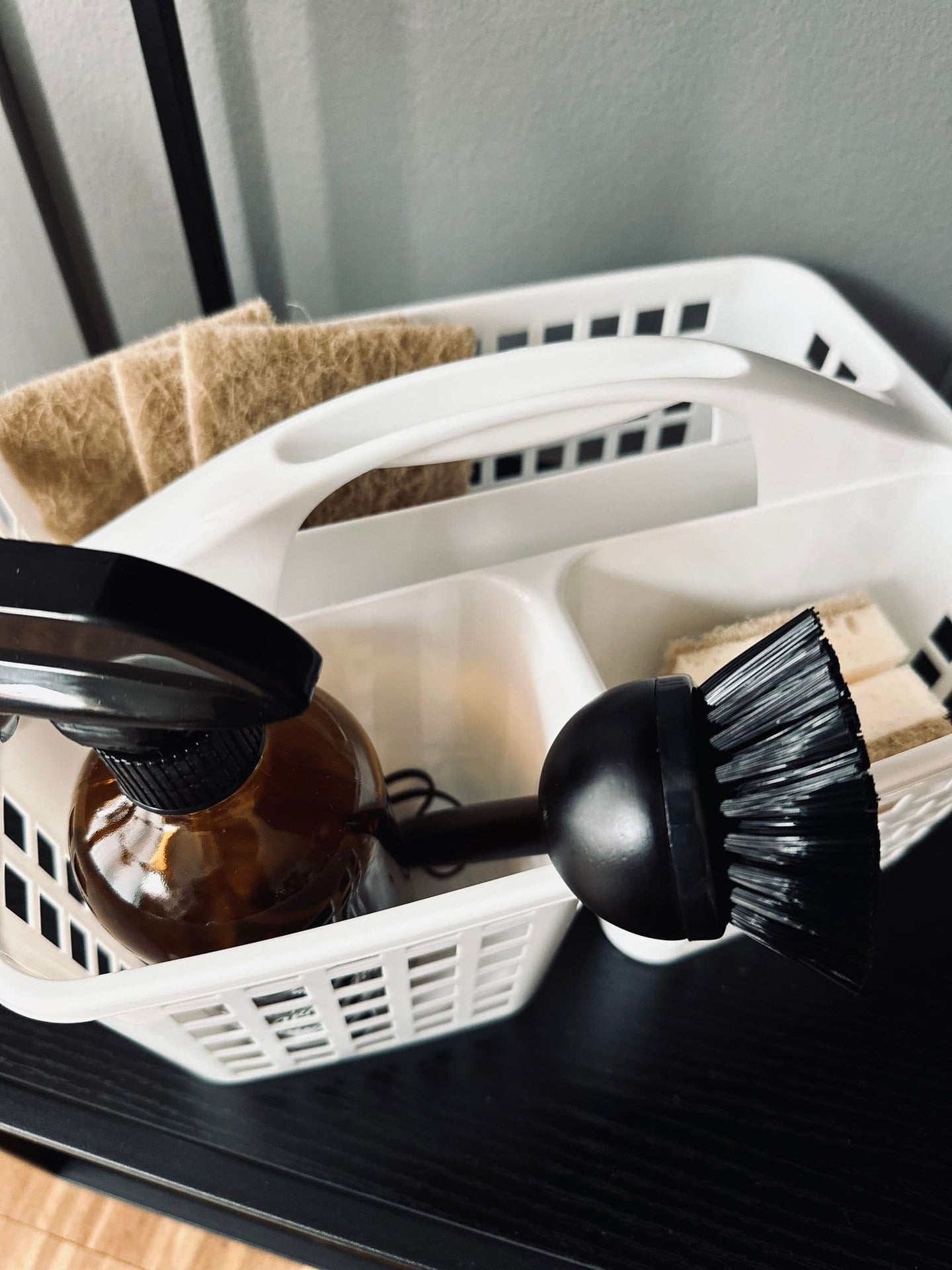 Opbevaringskurv med håndtag - VIAMAJA.DK