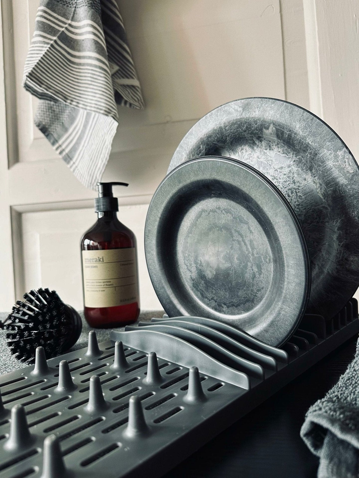 Opvaskestativ med mikrofibermåtte - VIAMAJA.DK