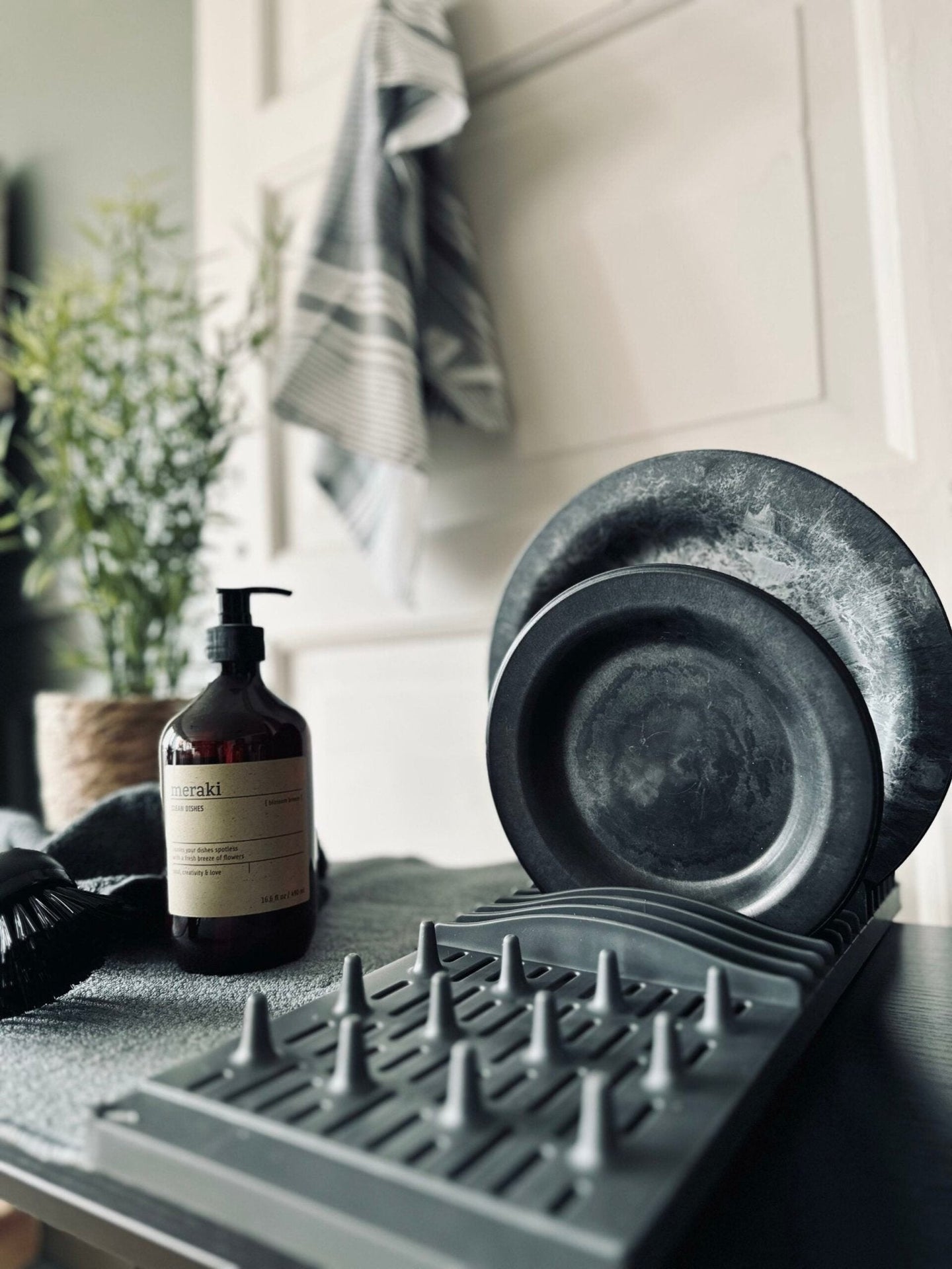 Opvaskestativ med mikrofibermåtte - VIAMAJA.DK