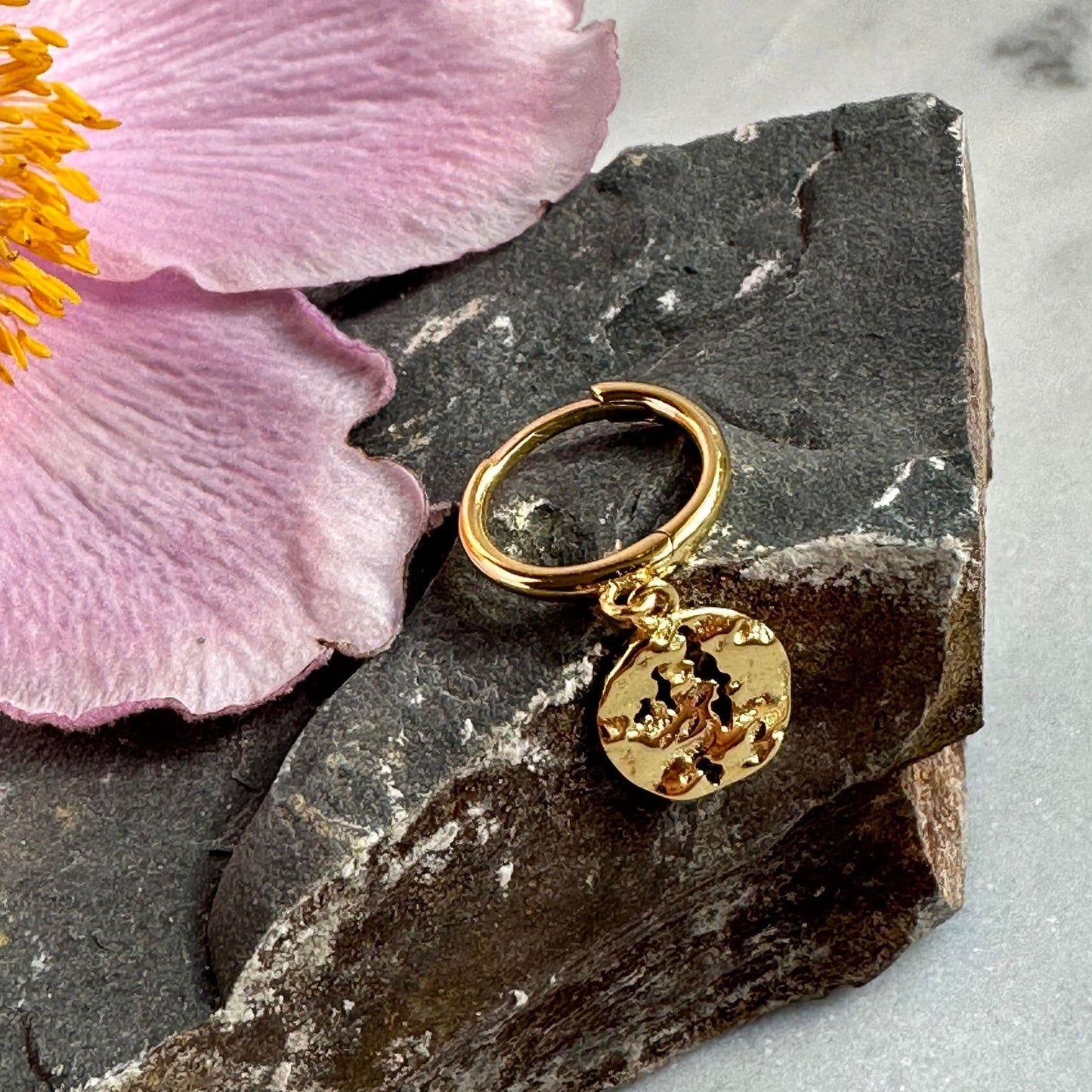 Ørering Single Nellie 18K forgyldt - 1 stk - VIAMAJA.DK