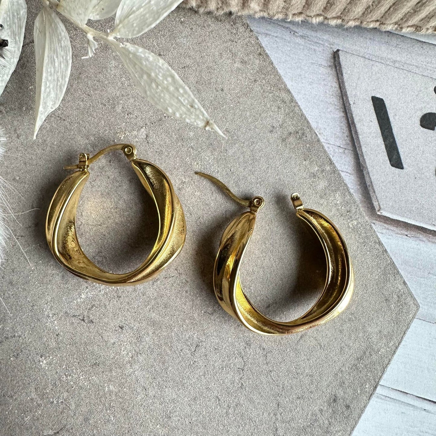 Øreringe Eileen 18K forgyldt - VIAMAJA.DK