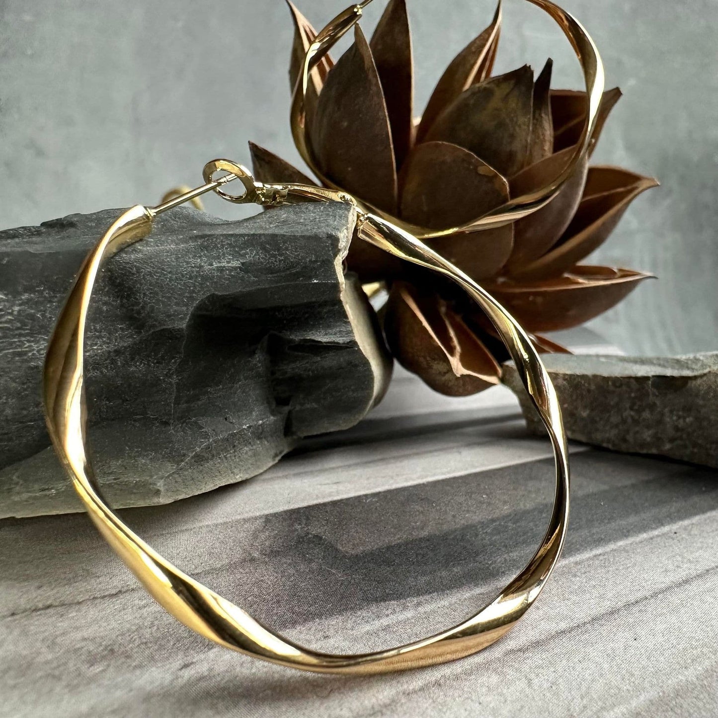 Øreringe Hope snoet Large - 18k forgyldt - VIAMAJA.DK