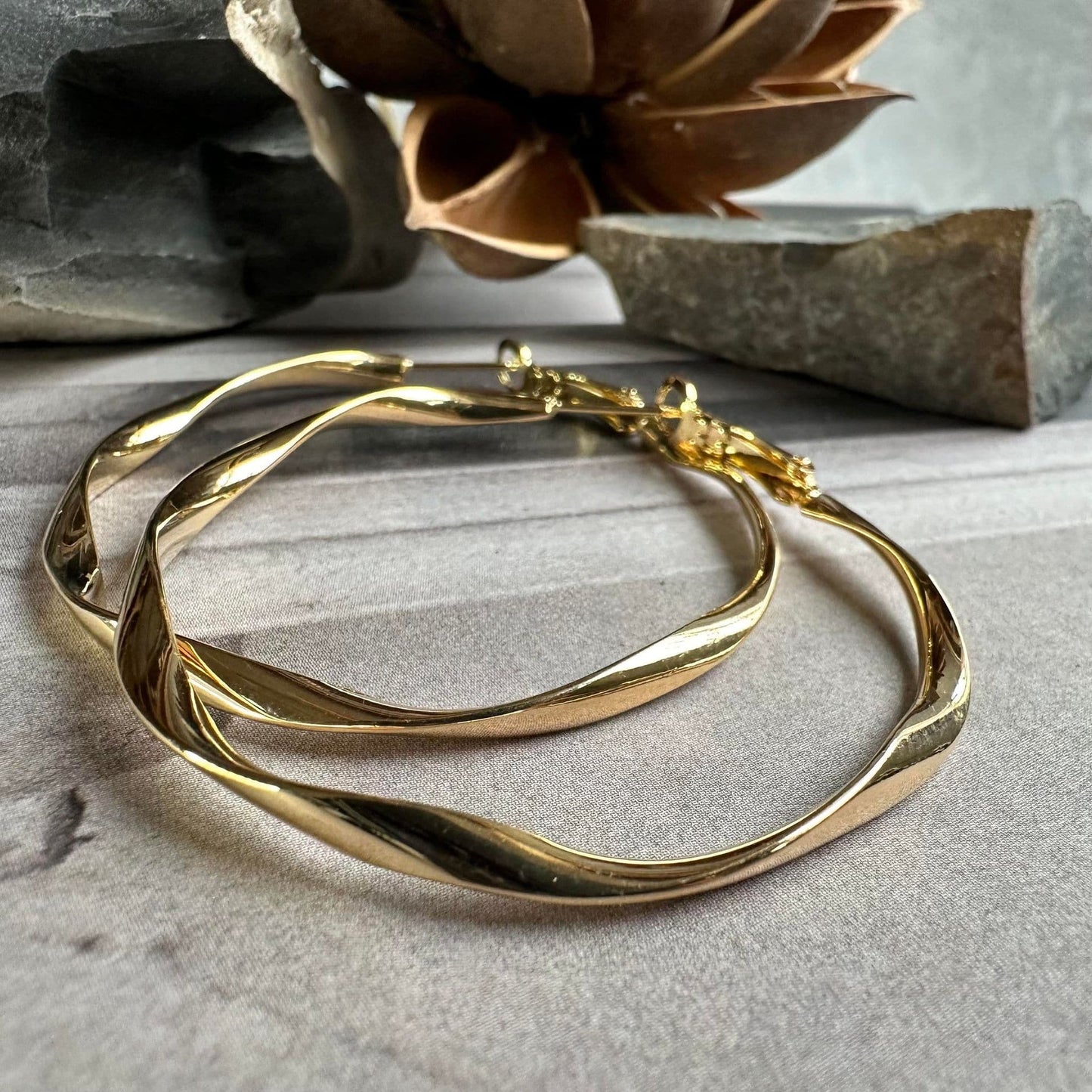 Øreringe Hope snoet Large - 18k forgyldt - VIAMAJA.DK