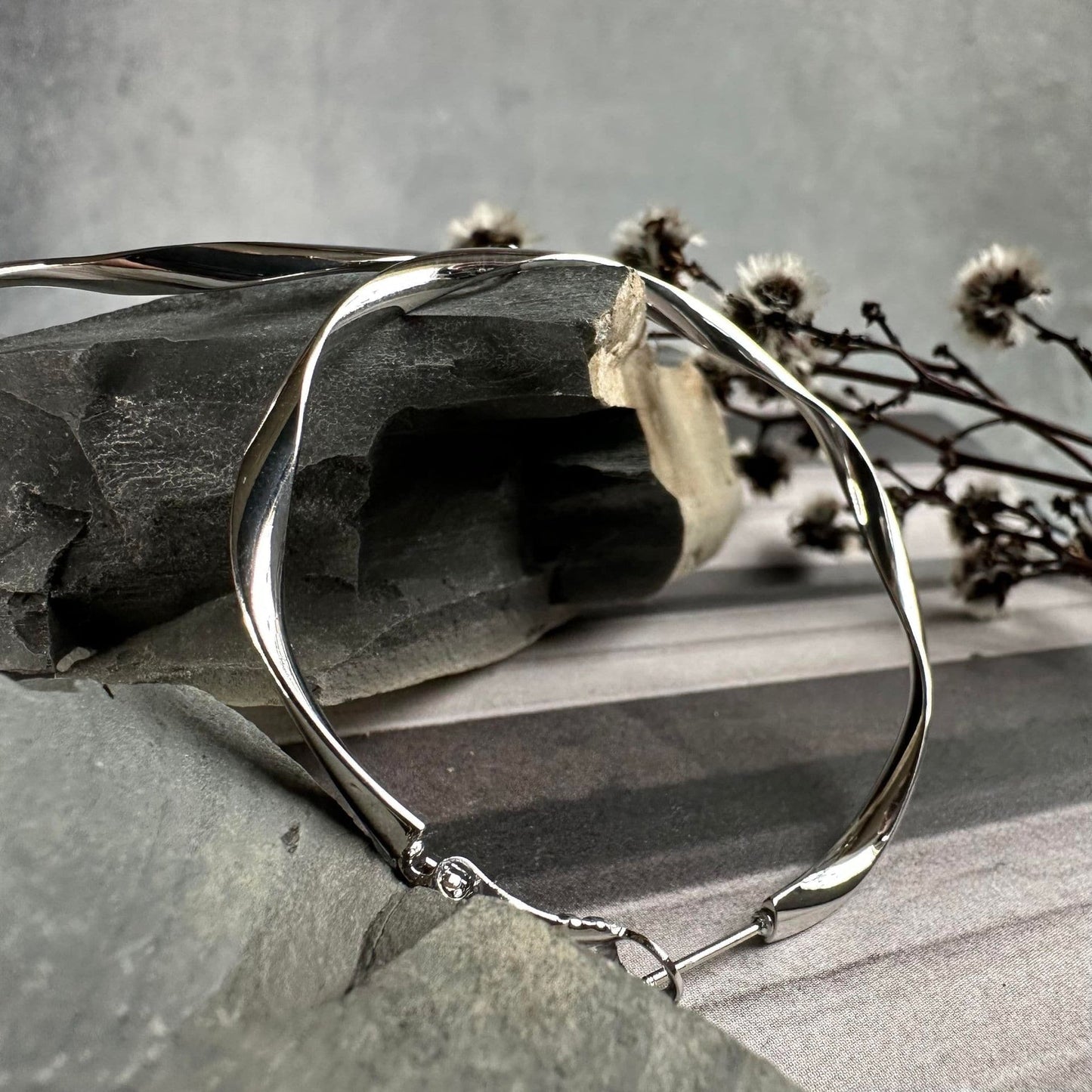 Øreringe Hope snoet Large - Sølv belagt - VIAMAJA.DK