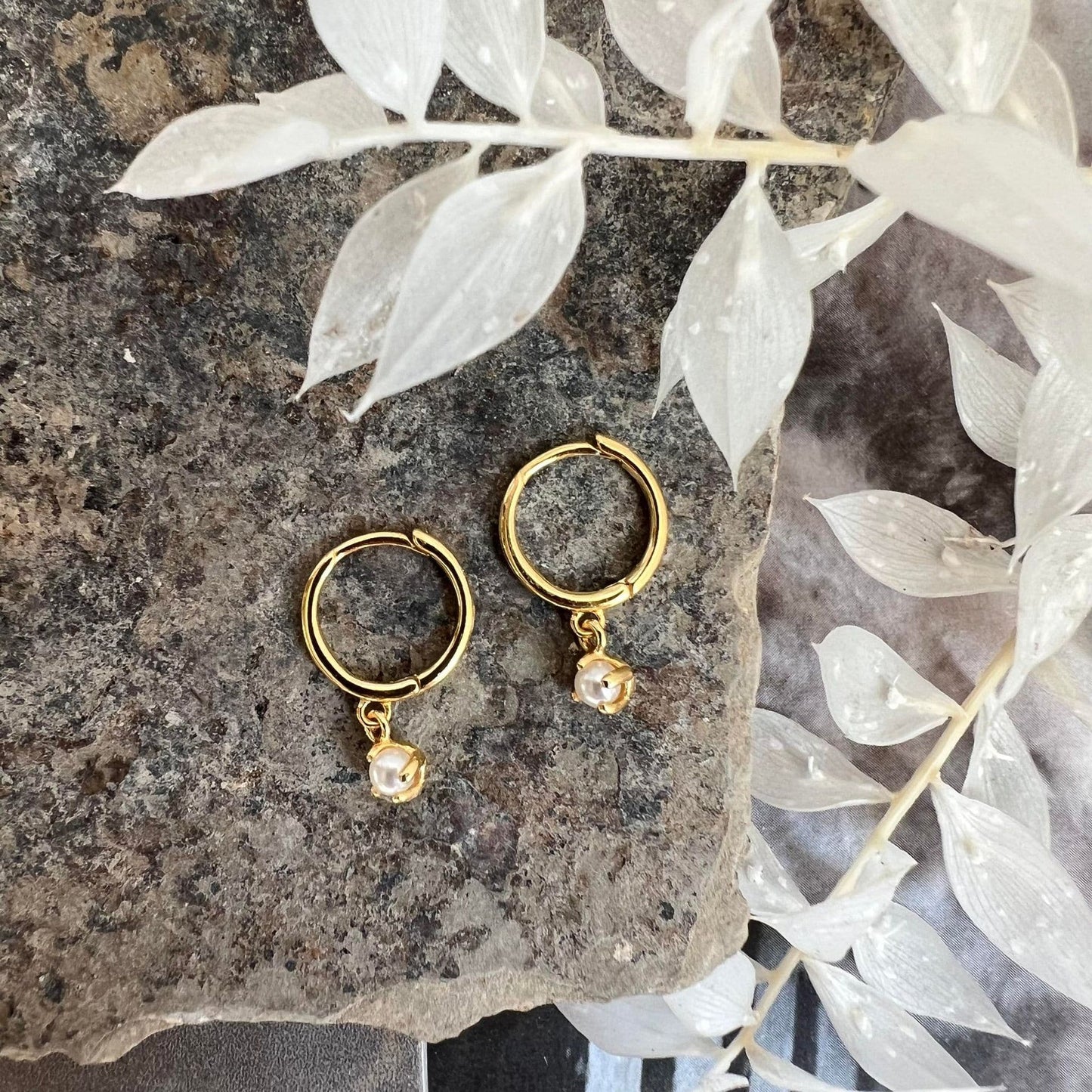 Øreringe Ruby 18K forgyldt - VIAMAJA.DK