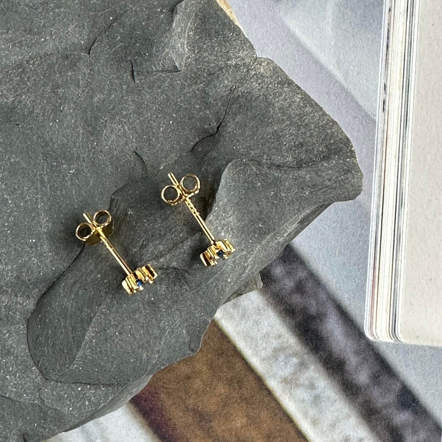 Ørestikker GIA - Royal blue - VIAMAJA.DK