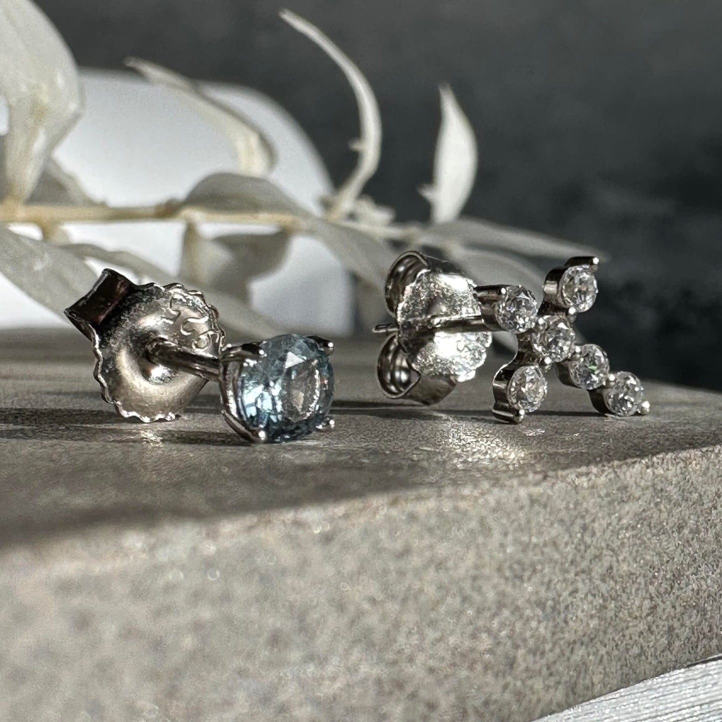 Ørestikker Taylor Mix Box 18K forgyldt - 2 stk - VIAMAJA.DK