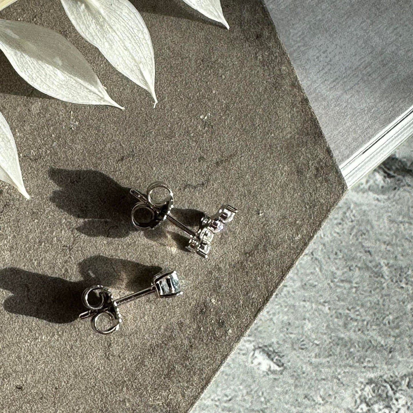 Ørestikker Taylor Mix Box 18K forgyldt - 2 stk - VIAMAJA.DK