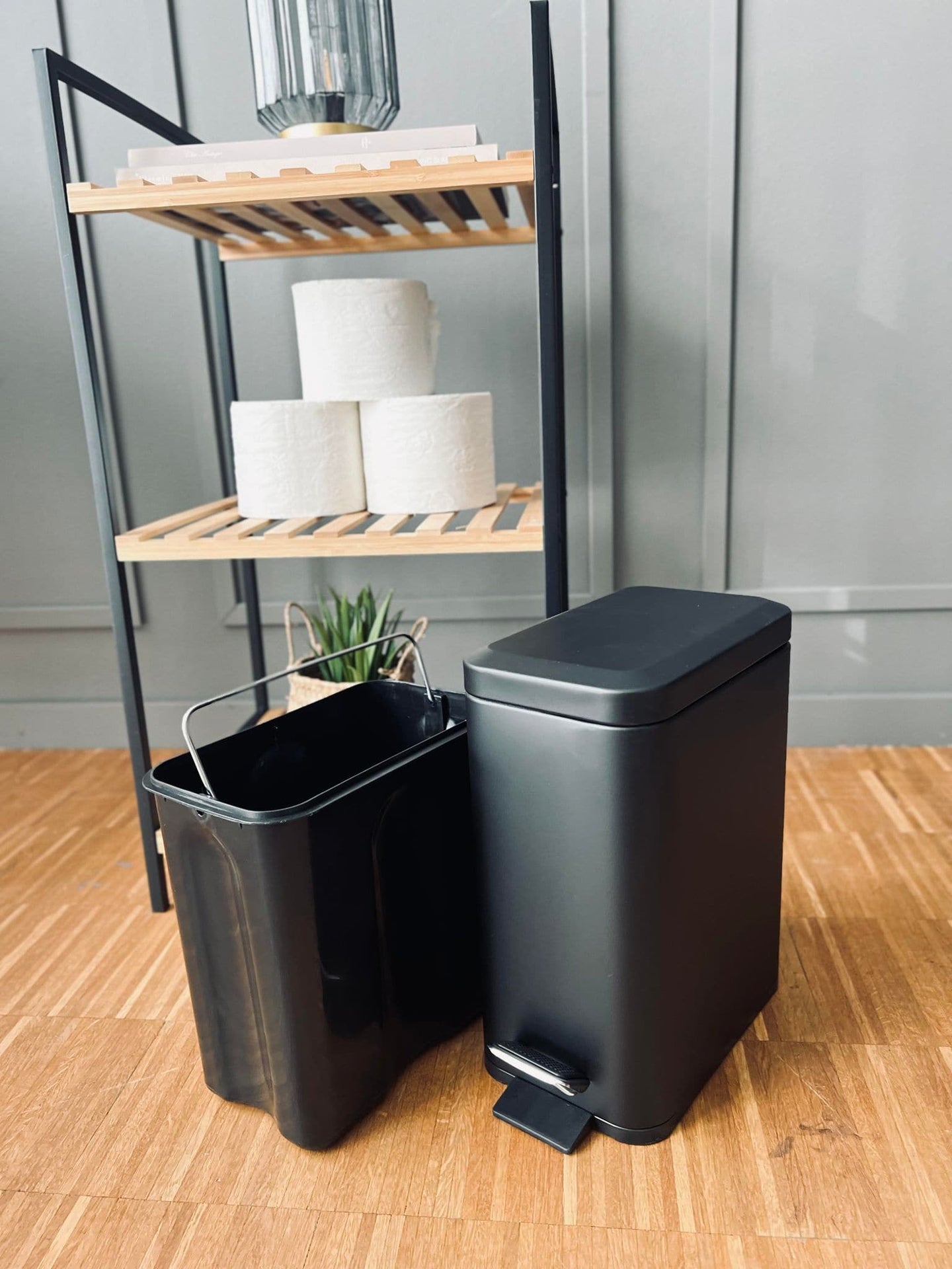 Pedalspand i sort metal - 5 liter - VIAMAJA.DK