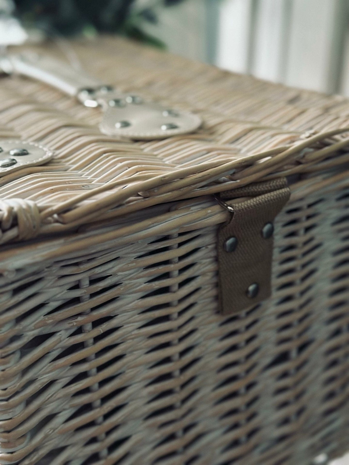 Picnic kurv m. indhold til 4 personer - VIAMAJA.DK