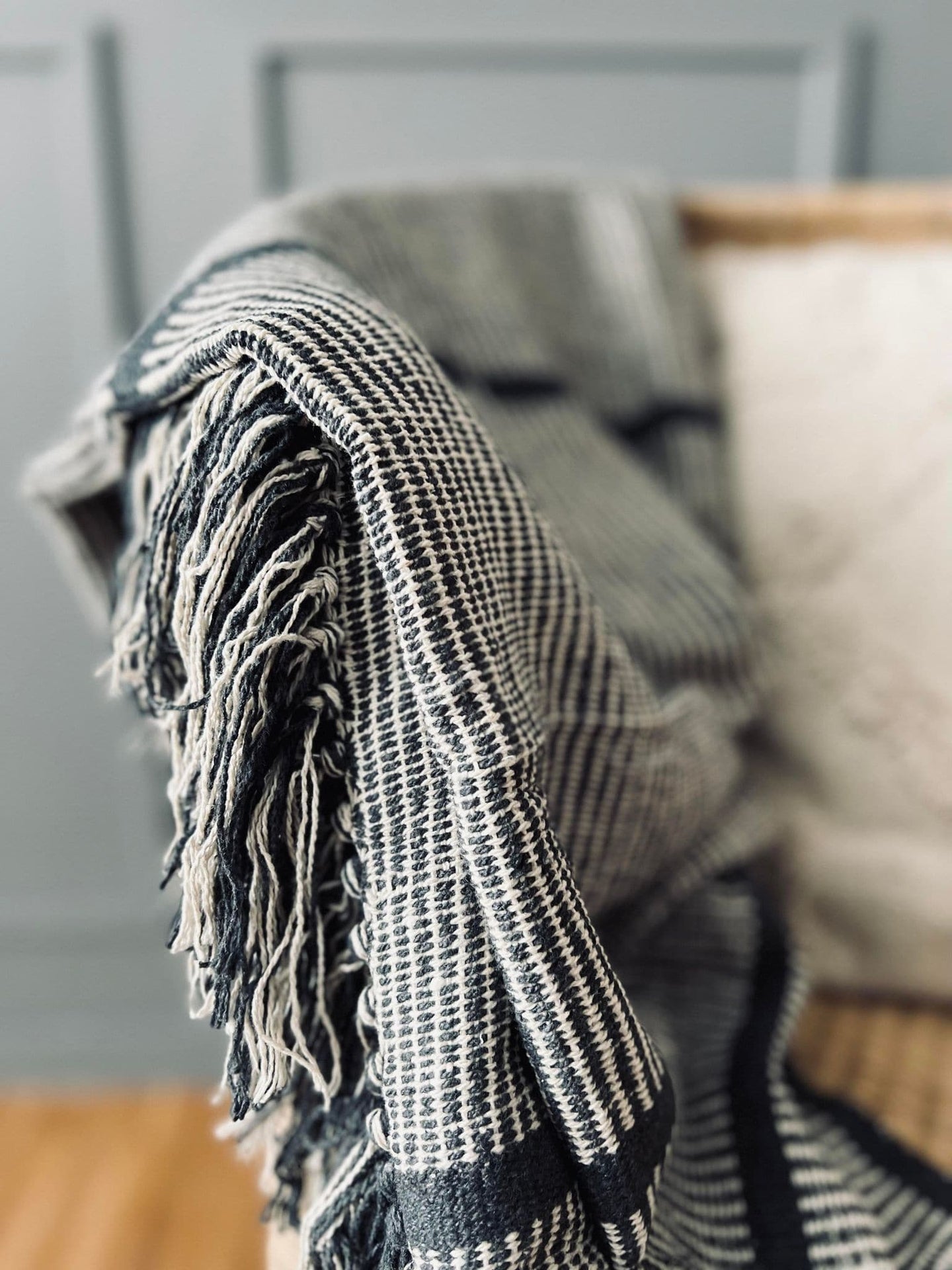 Plaid - Grå stribet Recycling bomuld - VIAMAJA.DK