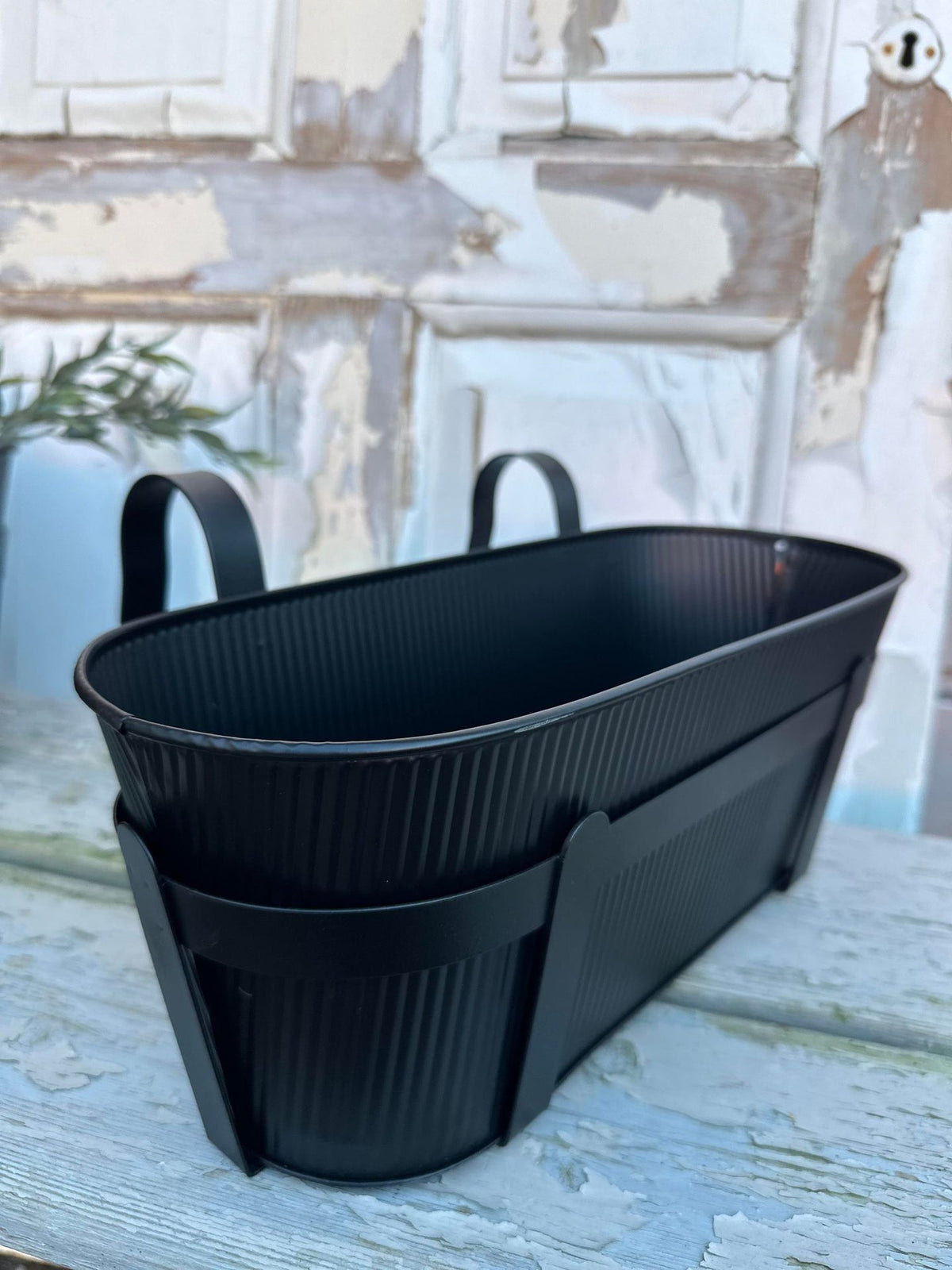 Plantekasse med ophæng – Black Noise small - VIAMAJA.DK