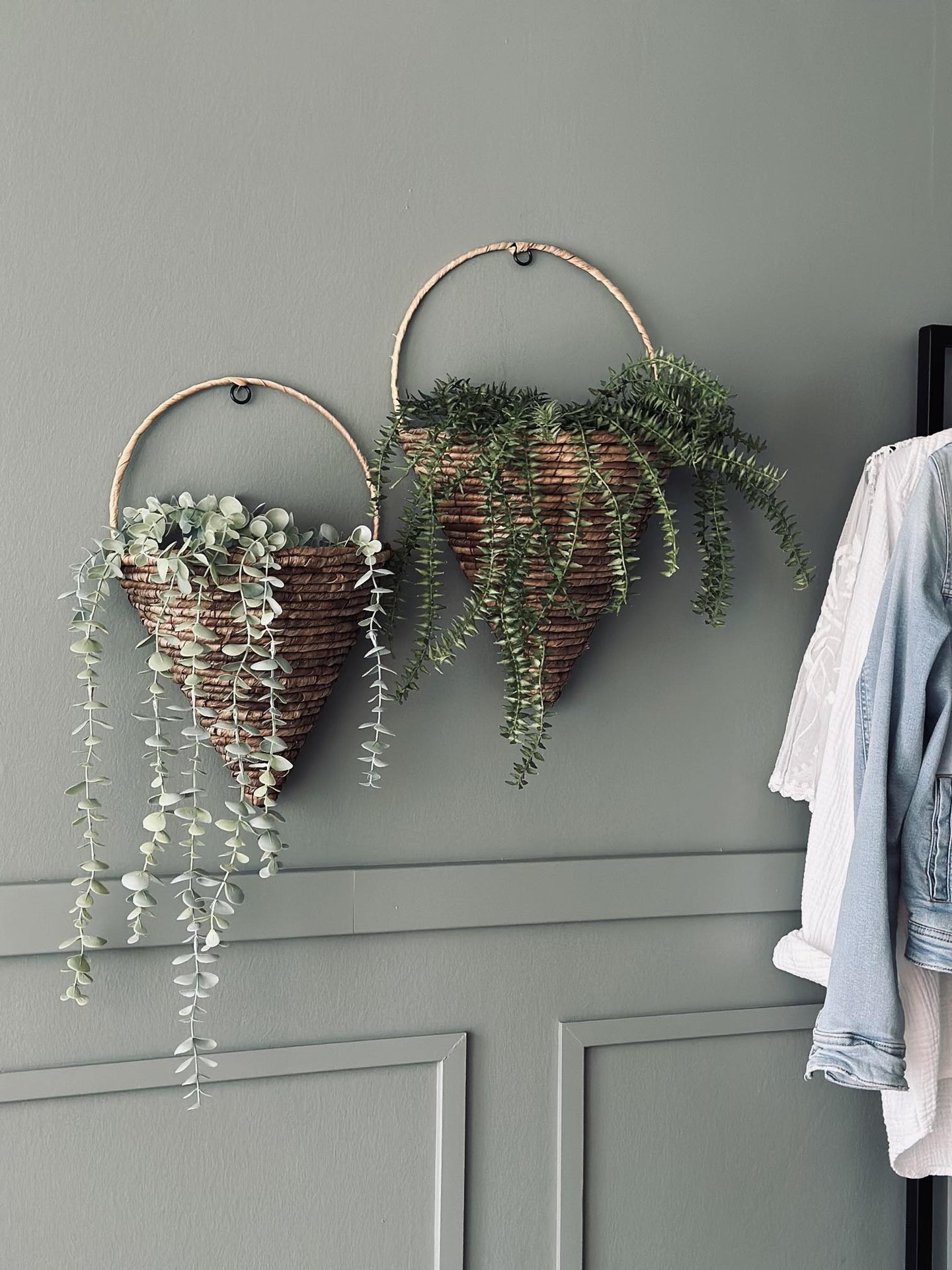 Plantekurv NALA i bananblade – Stor - VIAMAJA.DK