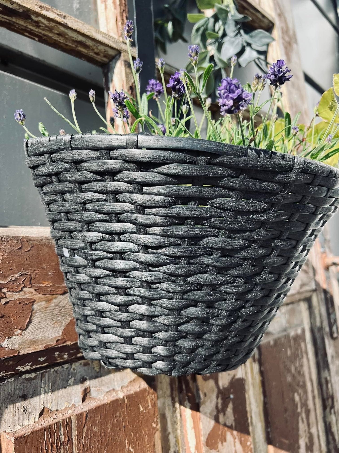 Plantekurv - væghængt - VIAMAJA.DK