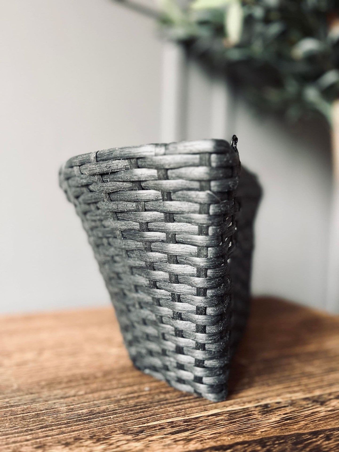 Plantekurv - væghængt - VIAMAJA.DK