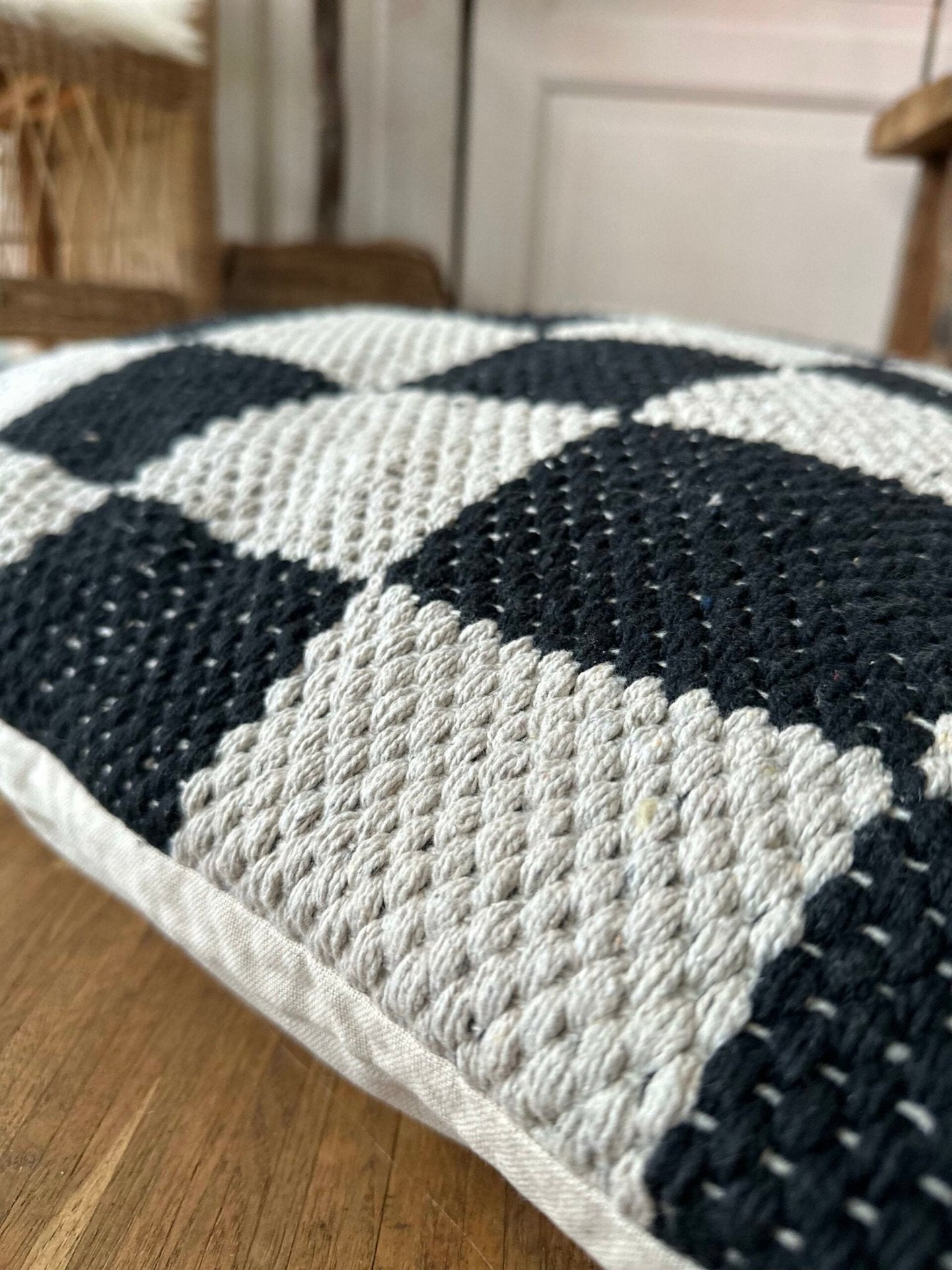 Pude – KING SIZE Black - VIAMAJA.DK