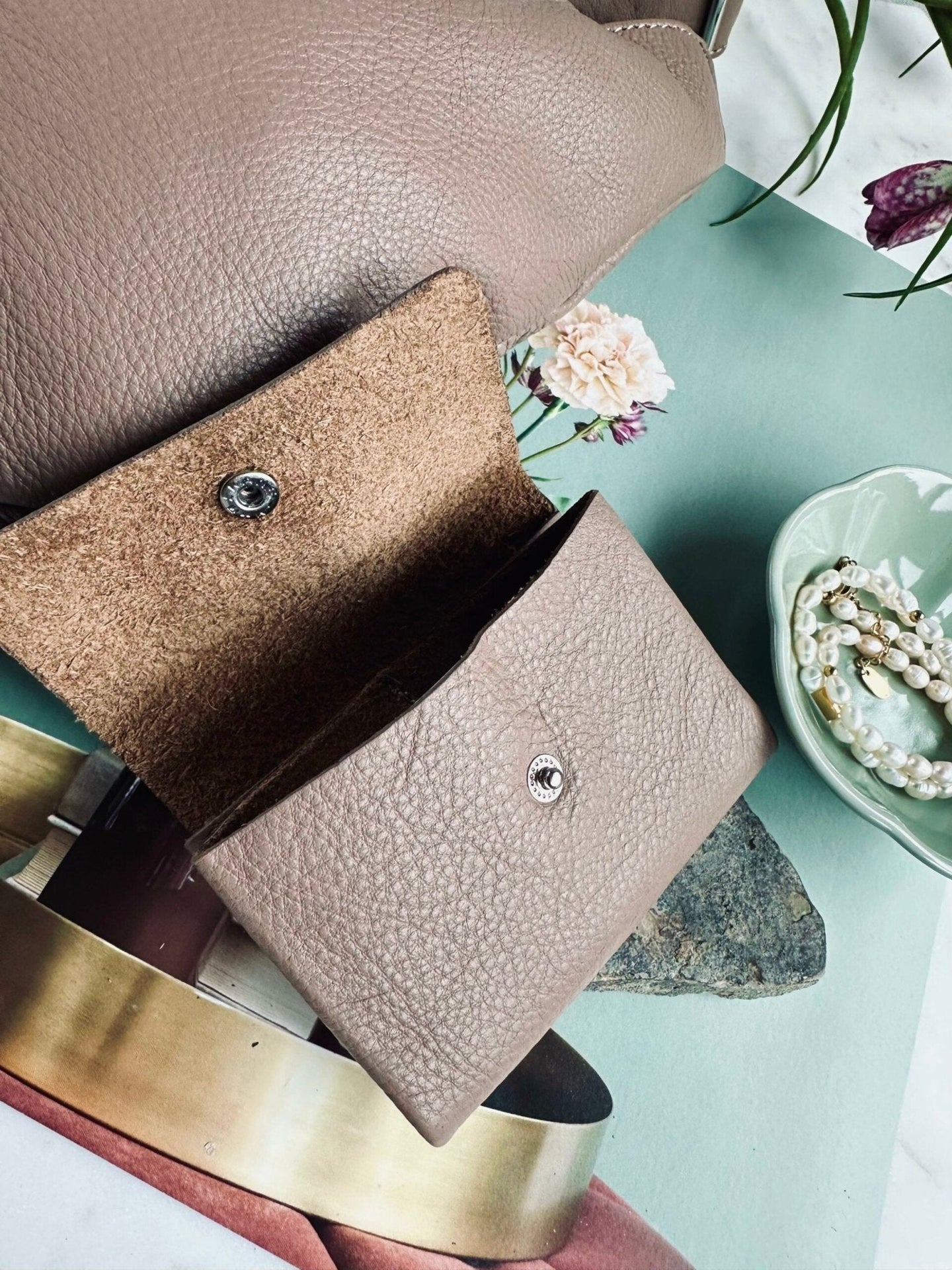 Pung Aura small dusty taupe - VIAMAJA.DK