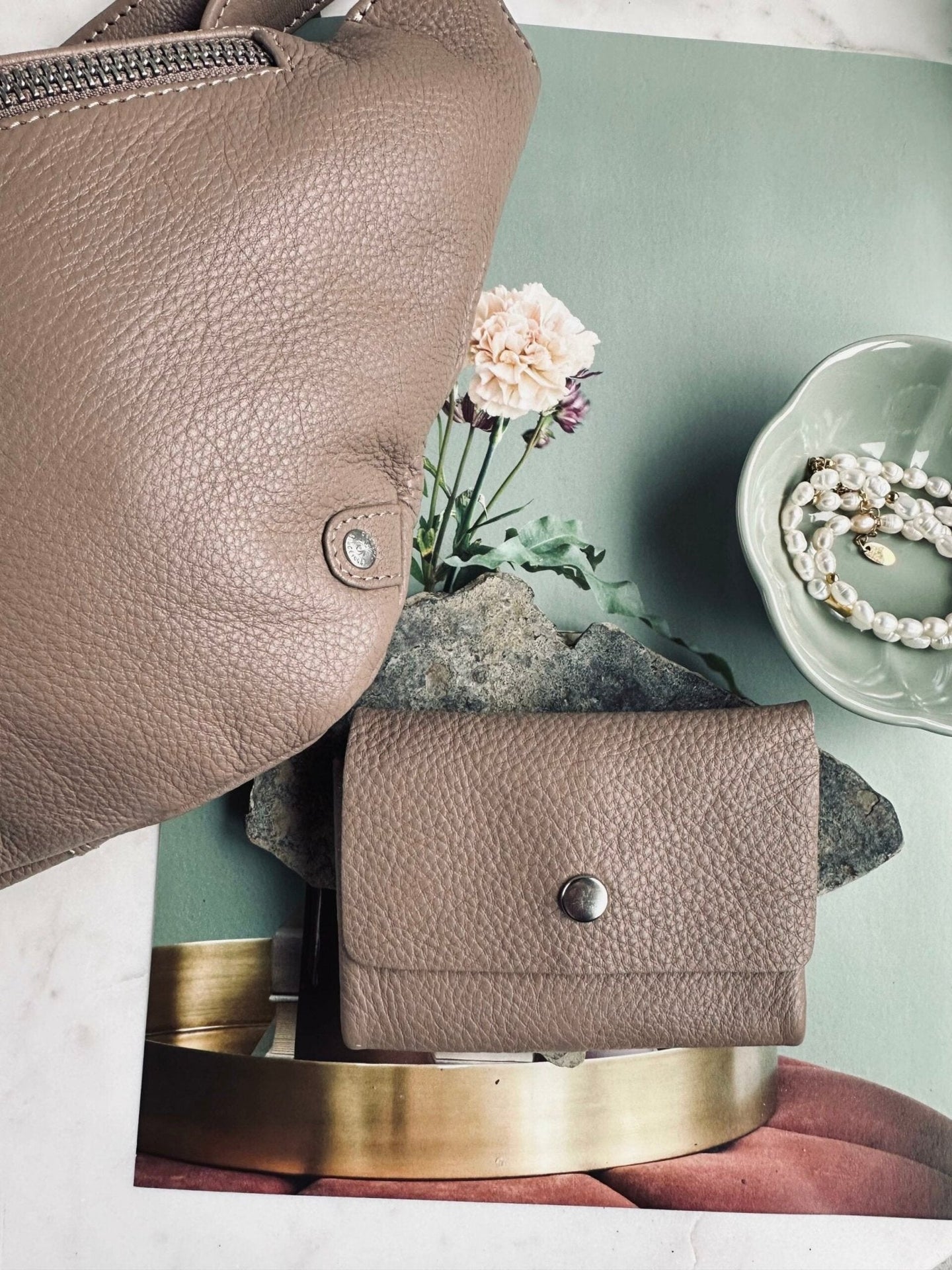 Pung Aura small dusty taupe - VIAMAJA.DK