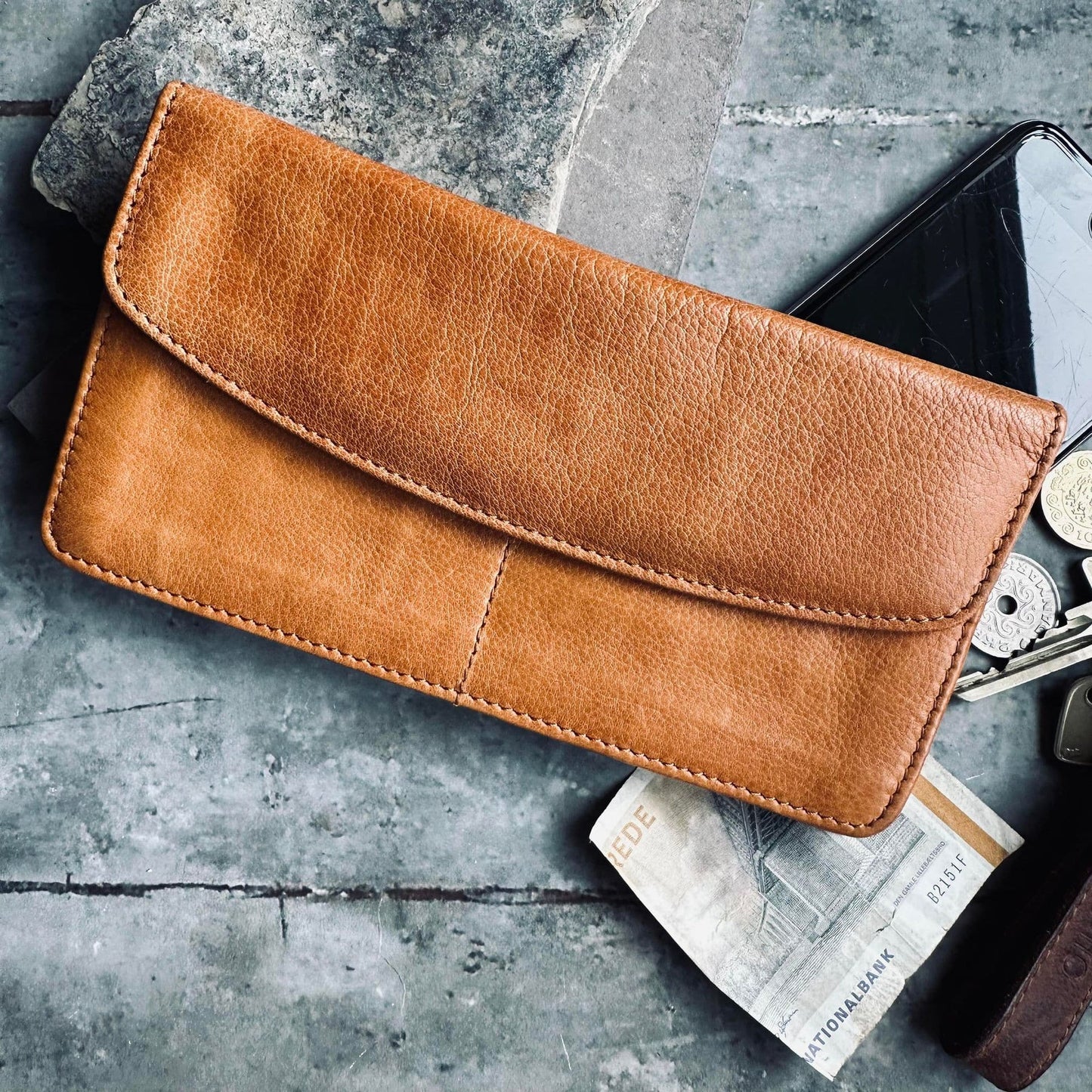 Pung Big URBAN Cognac - VIAMAJA.DK