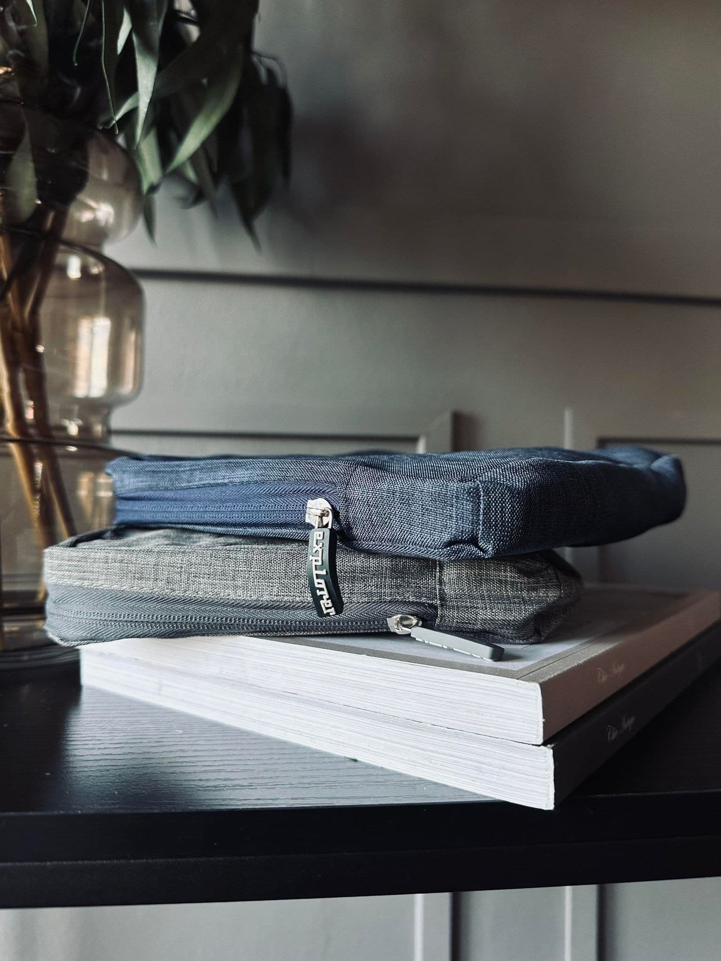 Rejsetaske Nylon Grå - Godkendt til håndbagage - VIAMAJA.DK