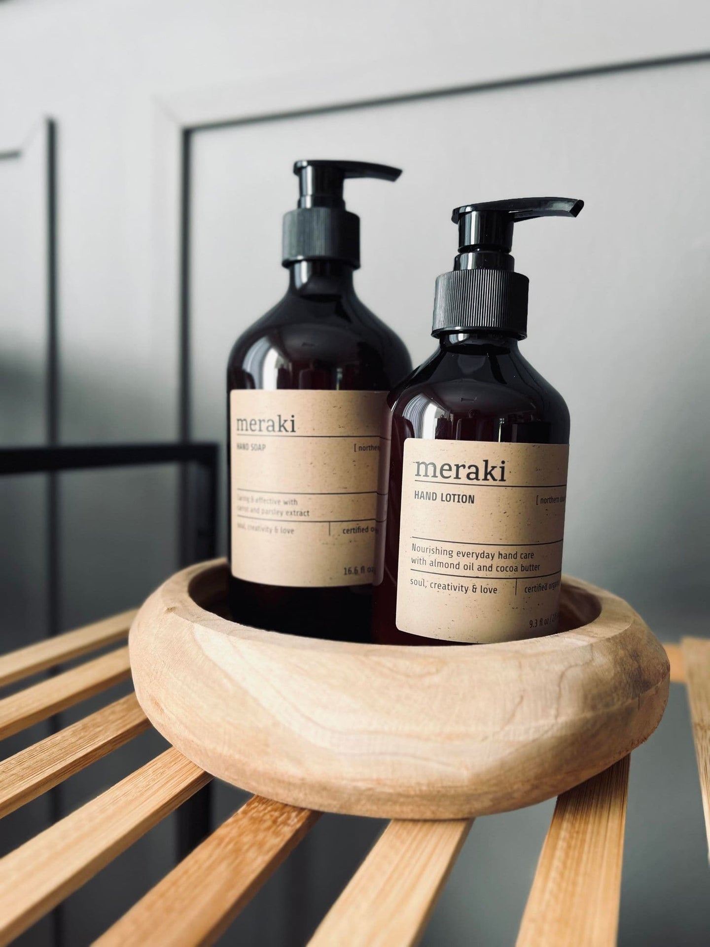 Reol i bambus og metal - VIAMAJA.DK