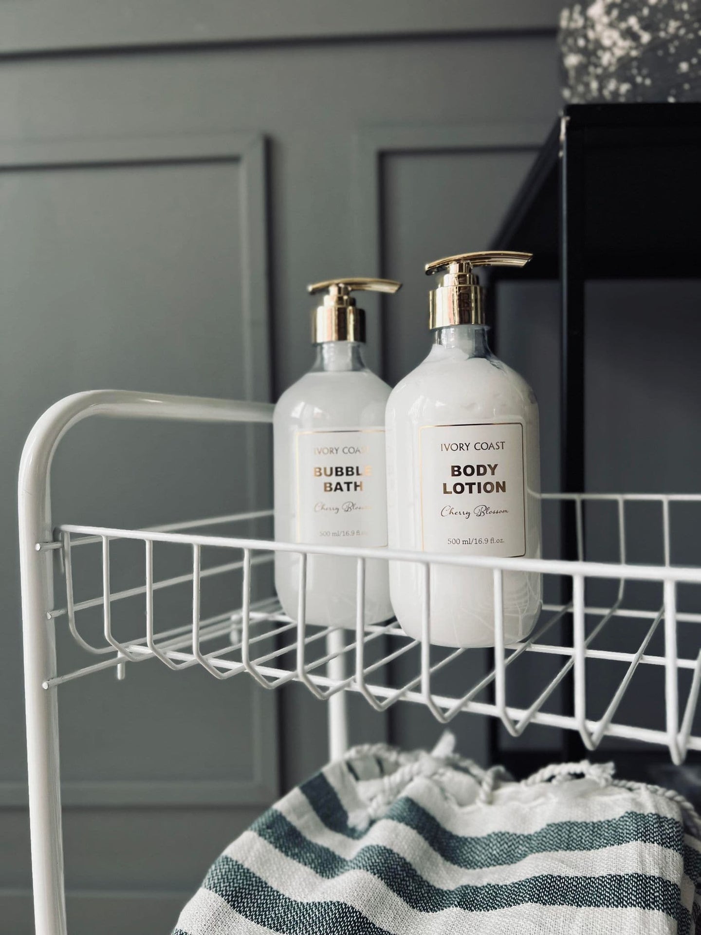 Rullevogn med trådkurve - Hvid - VIAMAJA.DK