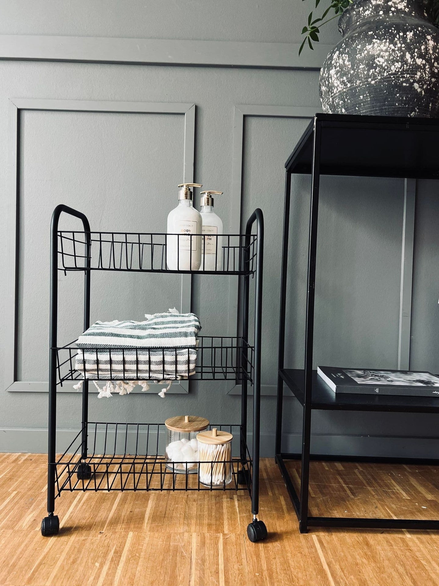 Rullevogn med trådkurve - Sort - VIAMAJA.DK