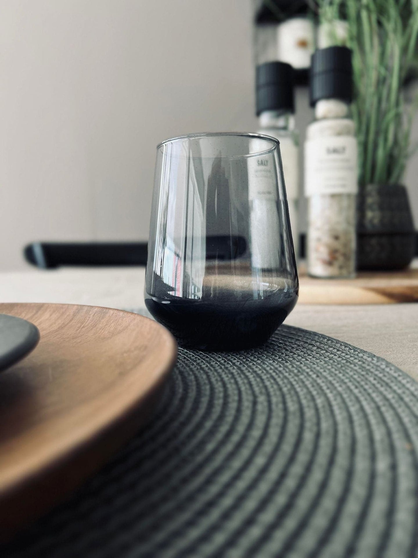 Rund dækkeserviet - Grå - VIAMAJA.DK