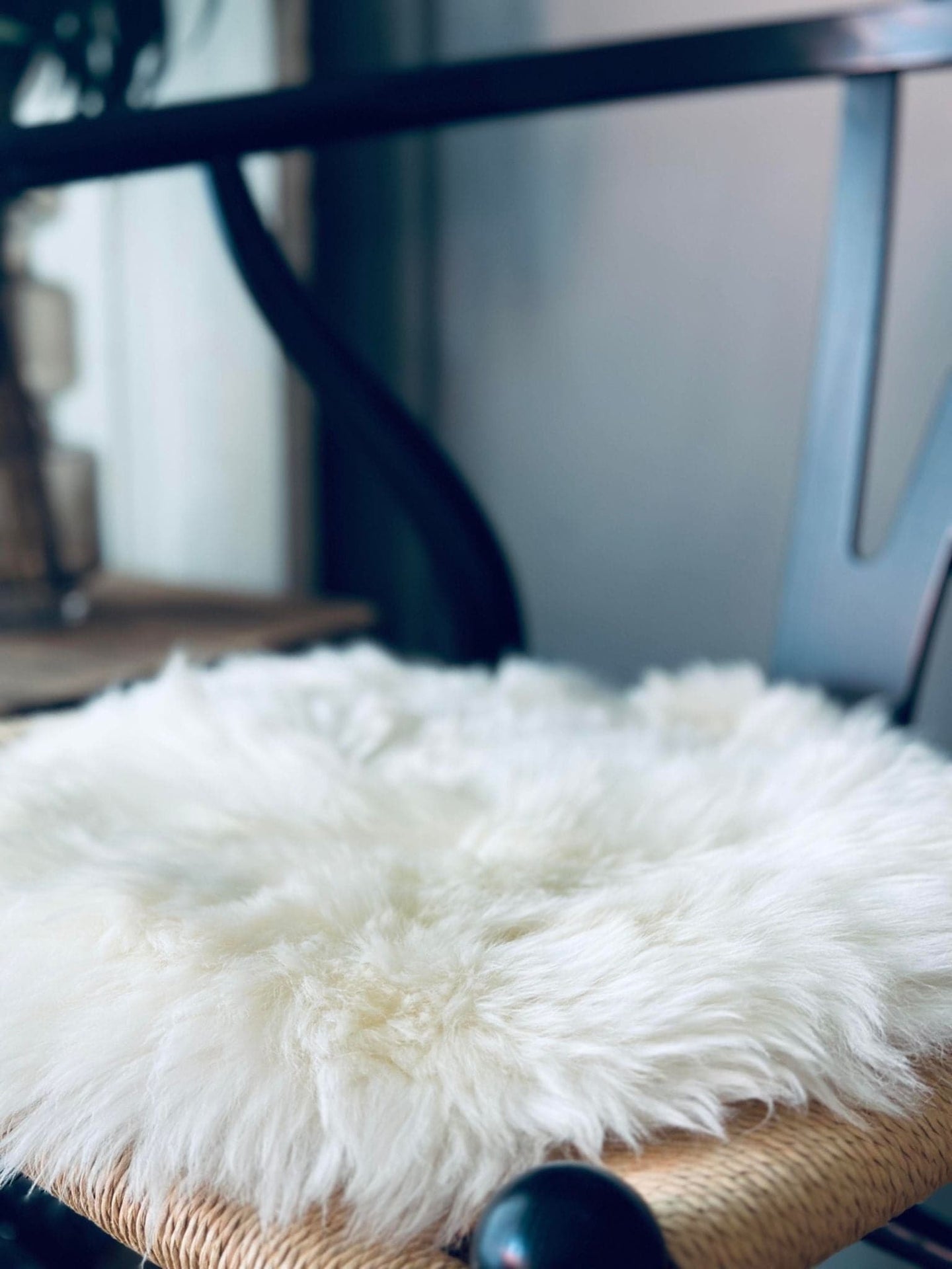 Sædeskind Ø 33cm - Hvid lammeskind - VIAMAJA.DK