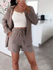 Set med våffelvävd skjorta och shorts – Mörk beige bomull