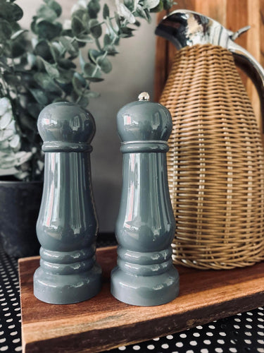 Salt og peberkværn - Grå - VIAMAJA.DK
